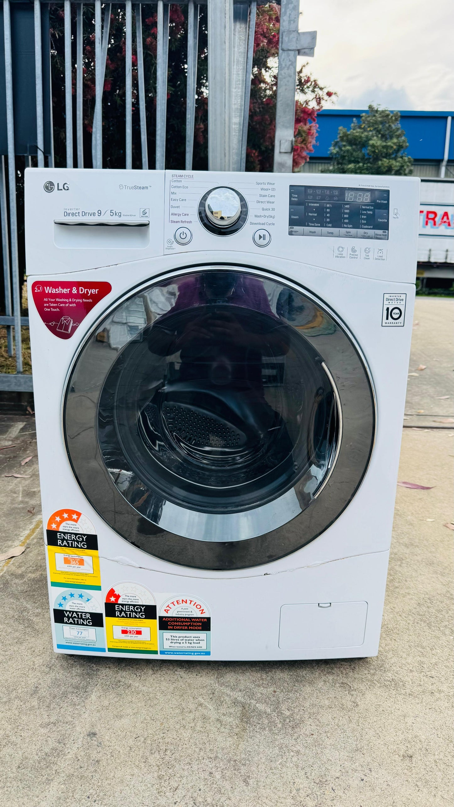 LG 9KGS FRONT LOADER WASHING MACHINE