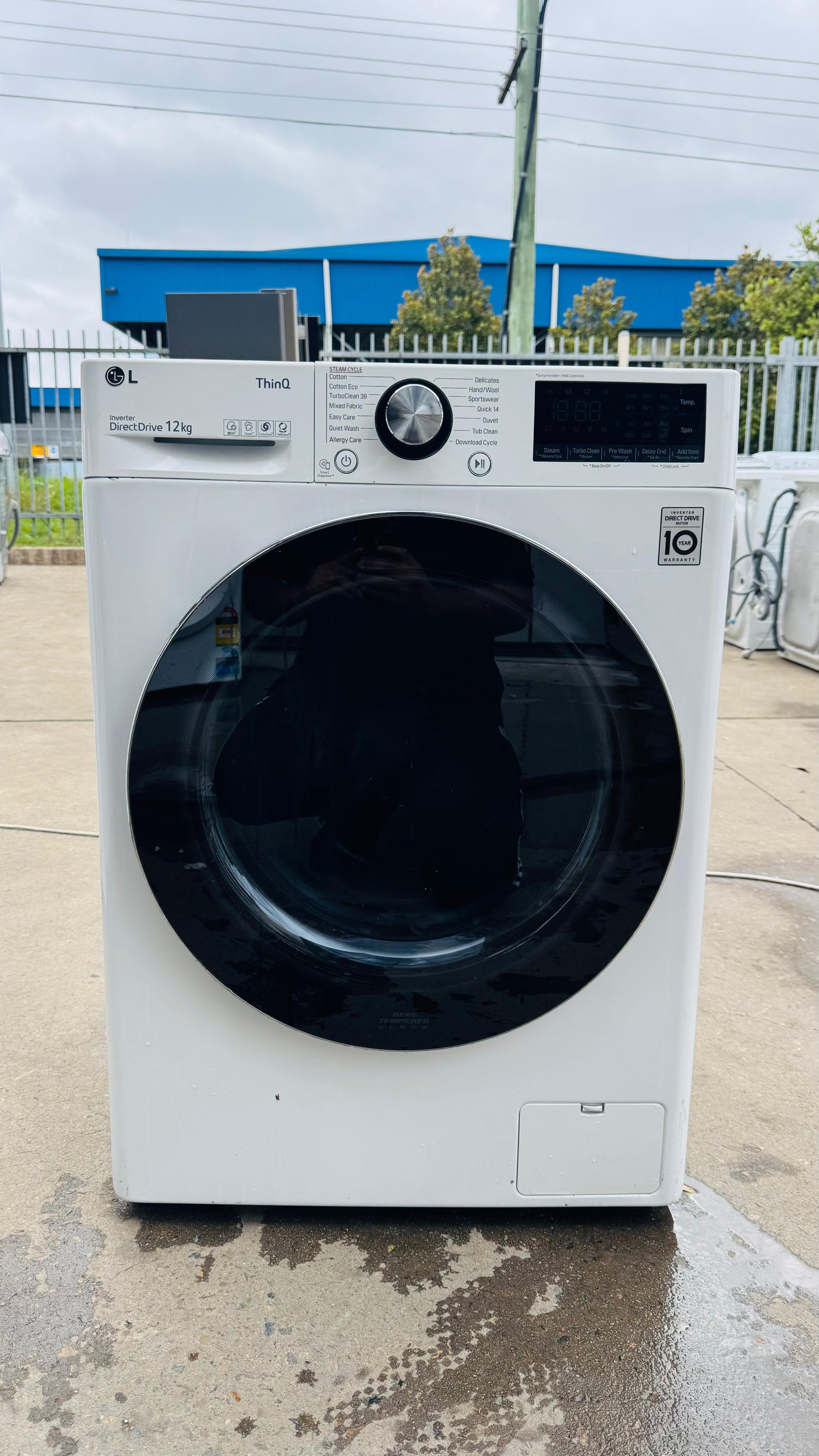 LG 12KGS FRONT LOADER WASHING MACHINE