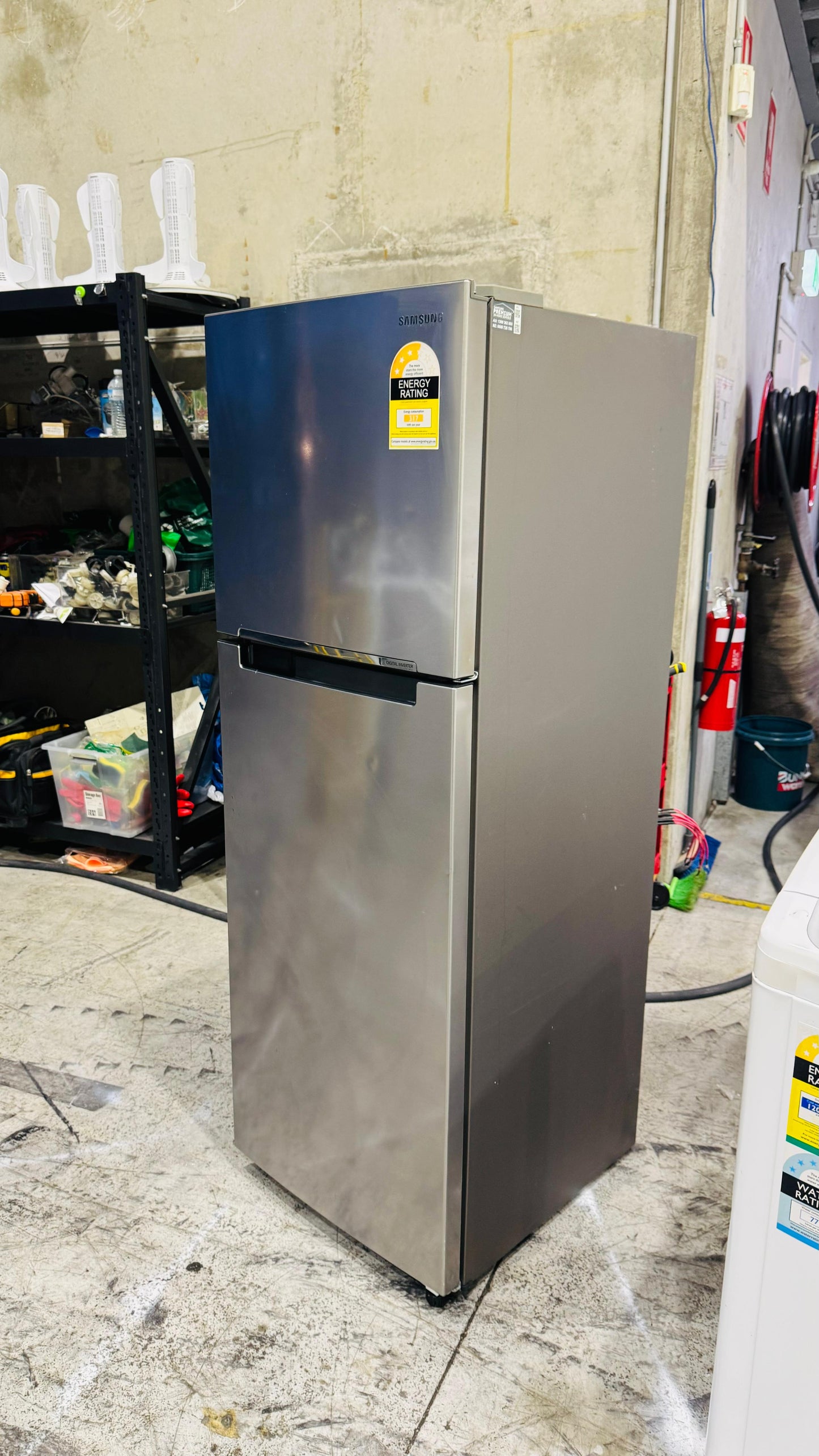 SAMSUNG 341 LITRES FRIDGE FREEZER