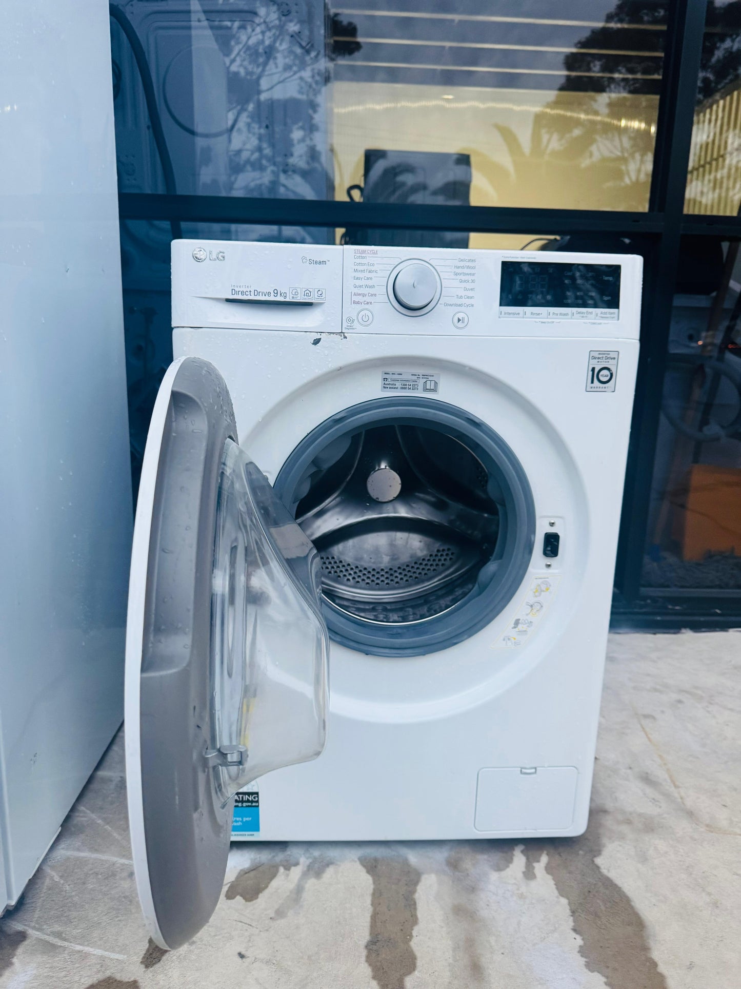 LG 9KGS FRONT LOADER WASHING MACHINE