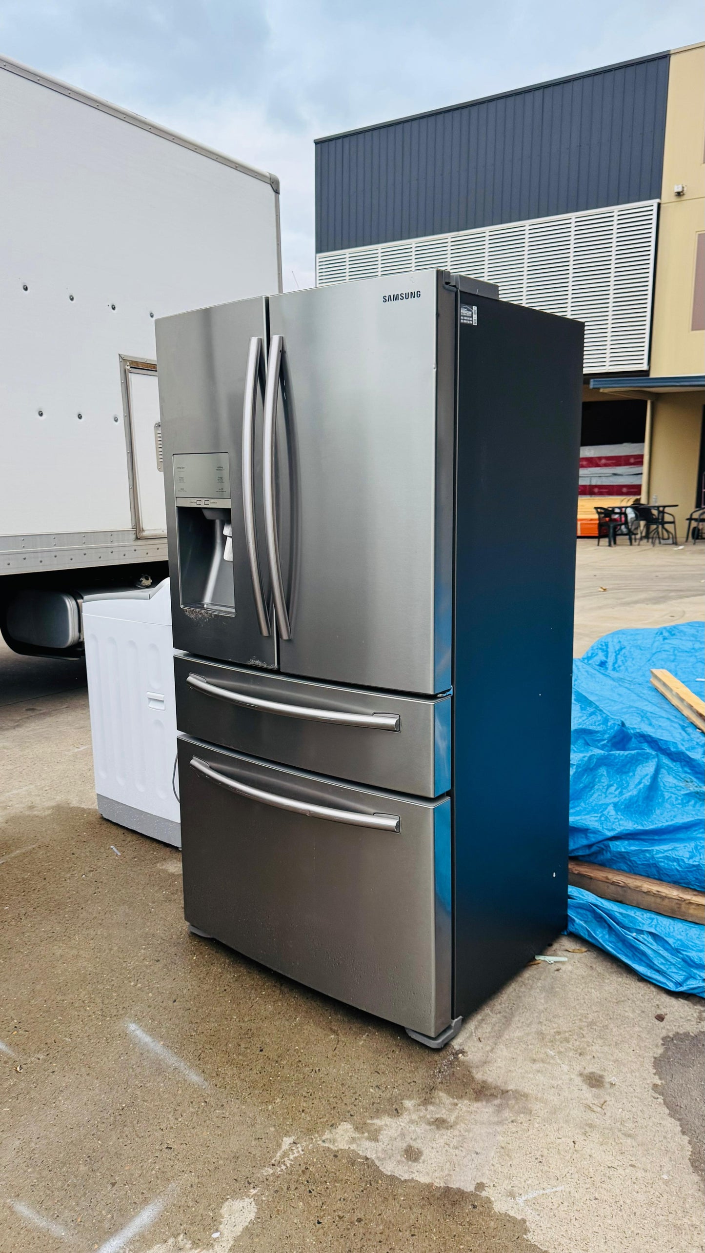 SAMSUNG 680 LITRES FRENCH DOOR FRIDGE FREEZER