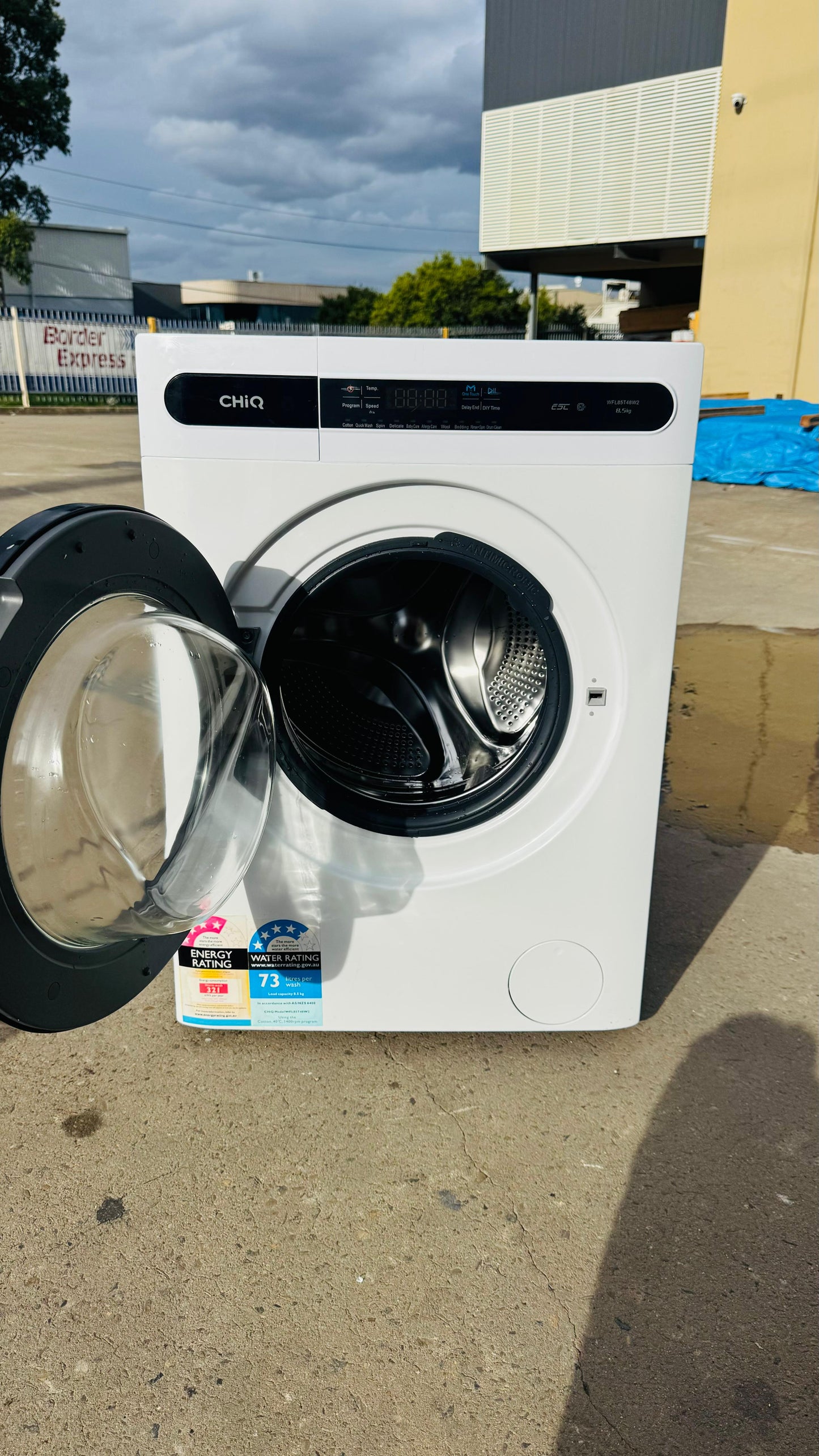 CHIQ 8.5KGS FRONT LOADER WASHING MACHINE
