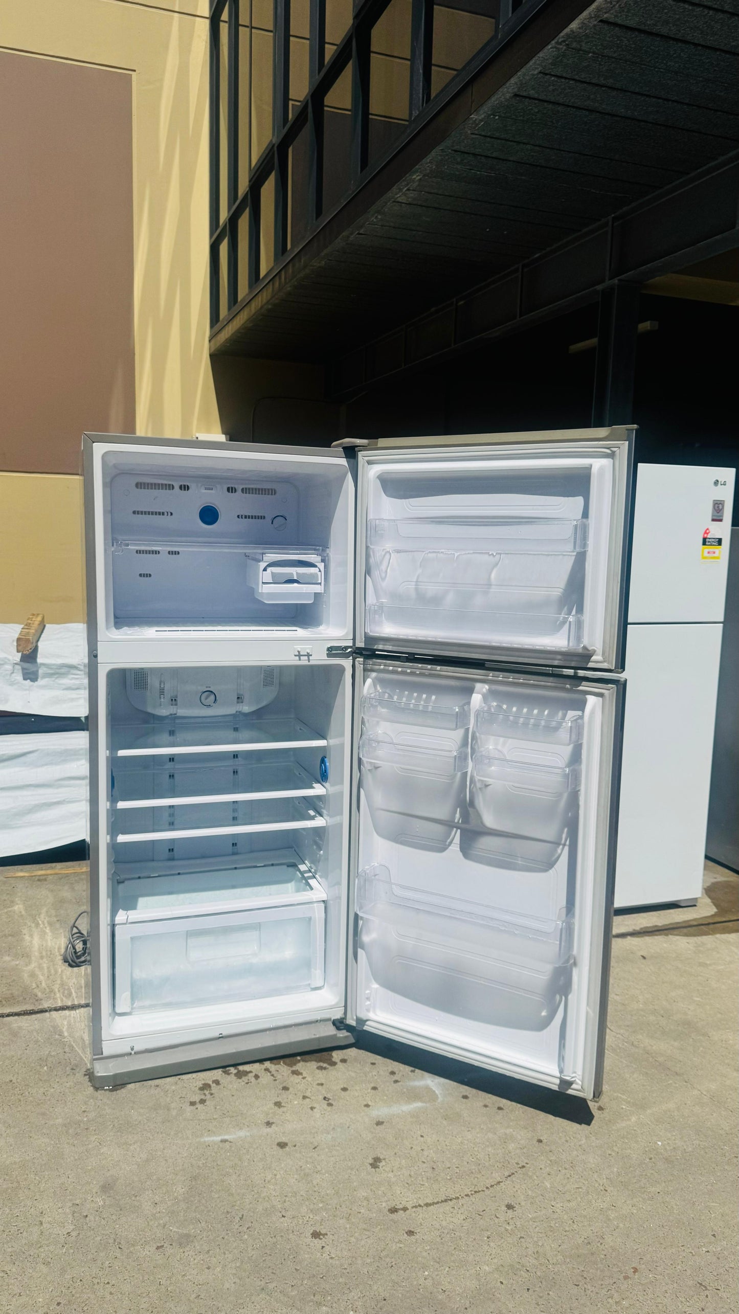 SAMSUNG 431 LITRES FRIDGE FREEZER