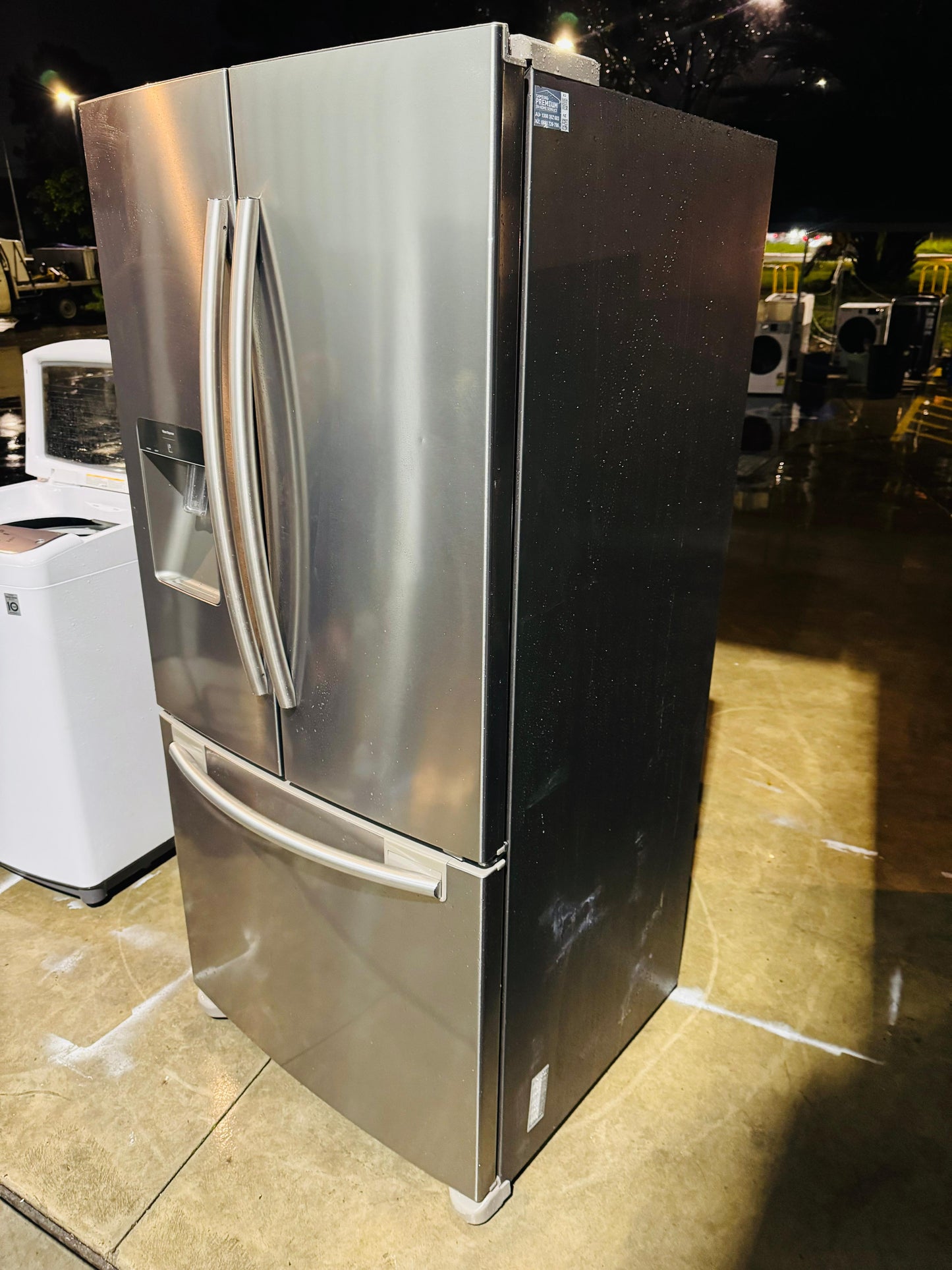 SAMSUNG 579 LITRES FRENCH DOOR FRIDGE FREEZER