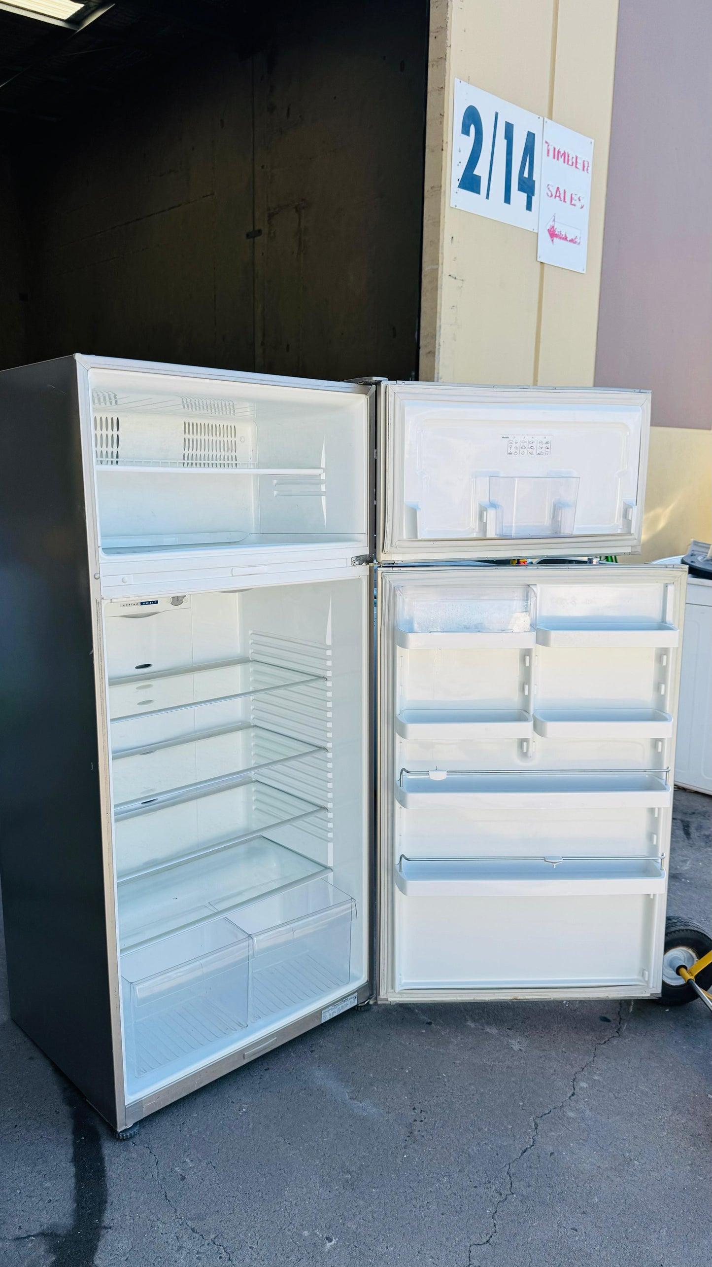 FISHER AND PAYKEL 517 LITRES FRIDGE FREEZER