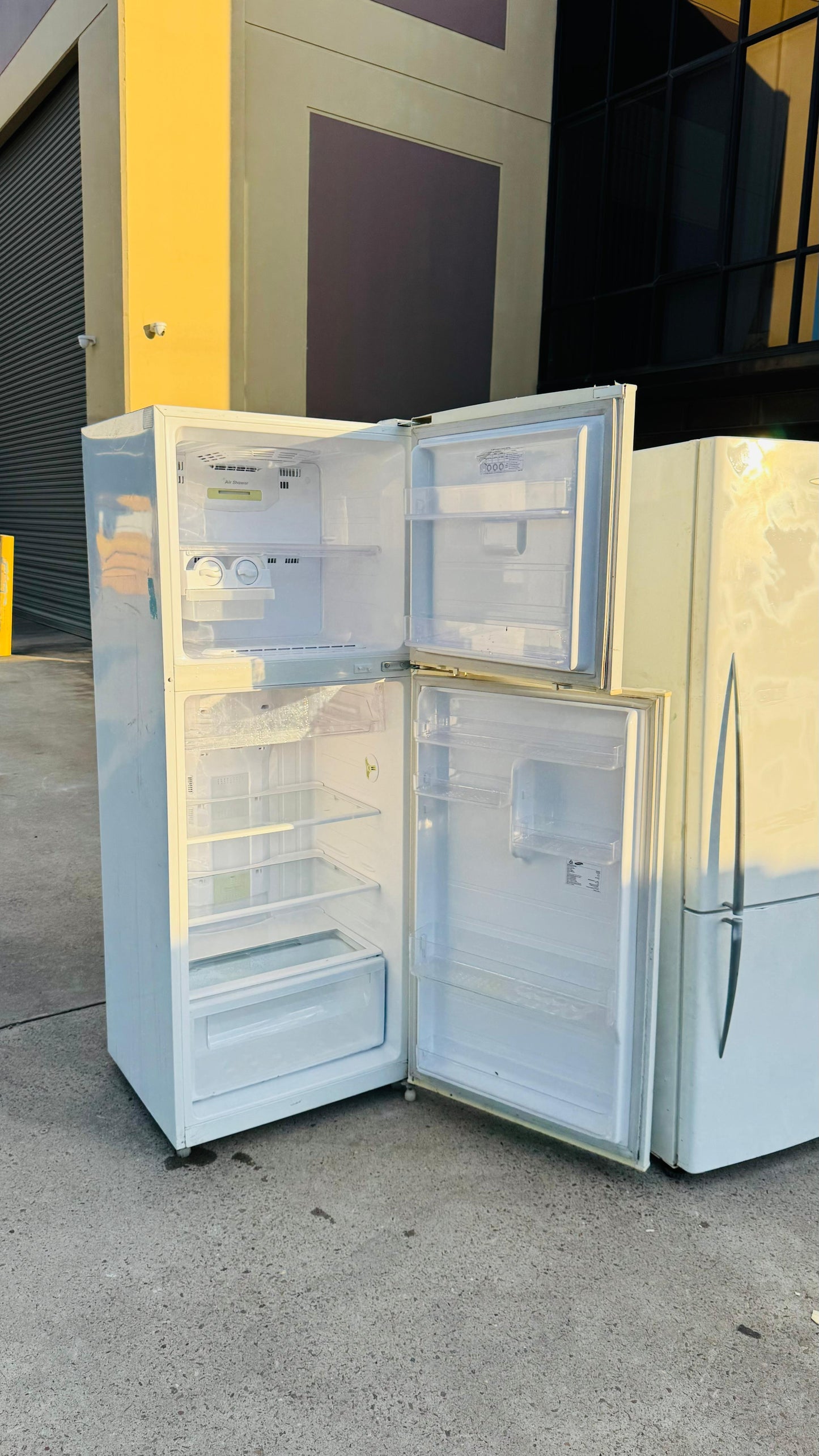 SAMSUNG 395 LITRES FRIDGE FREEZER