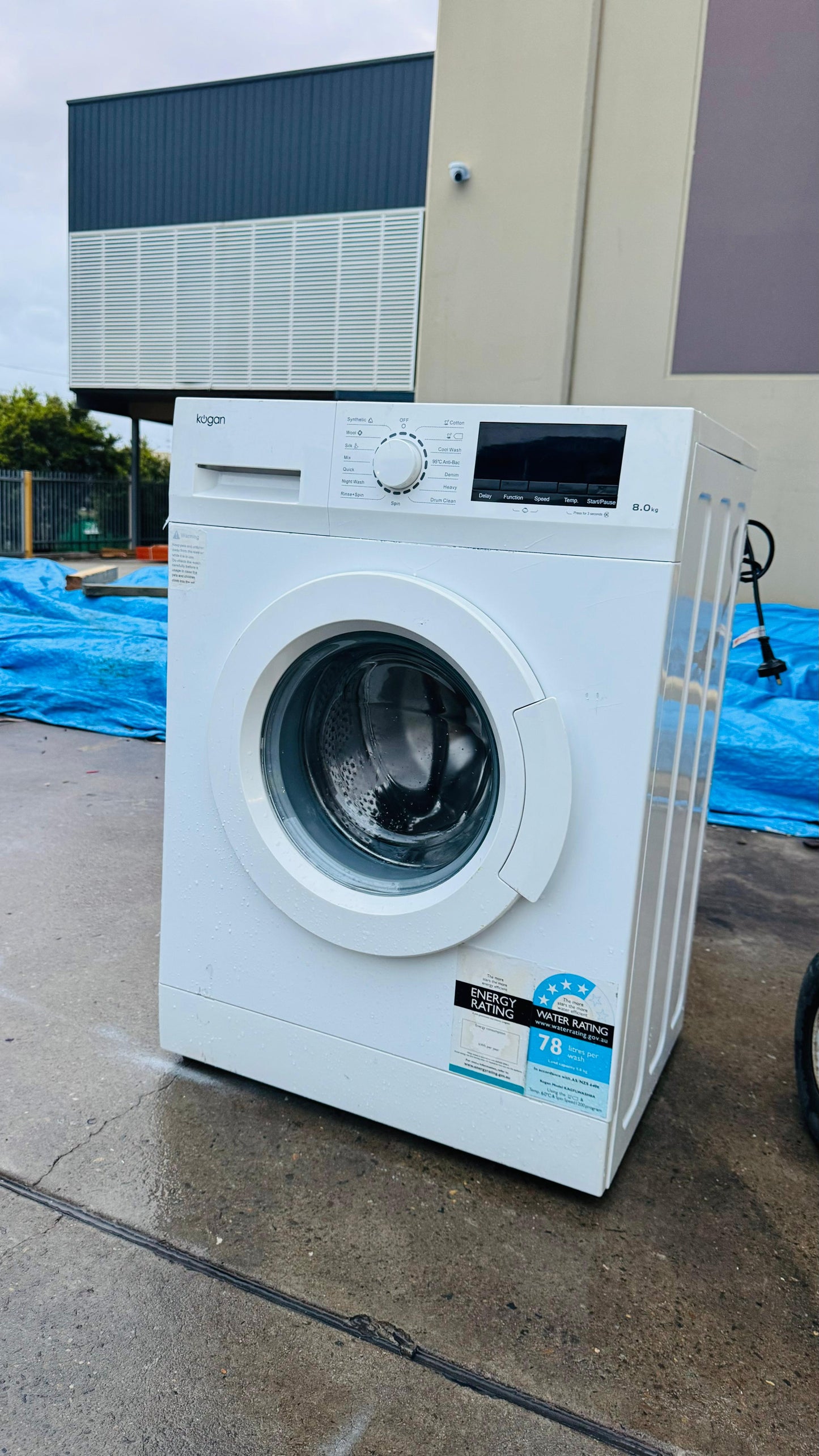 KOGAN 8KGS FRONT LOADER WASHING MACHINE