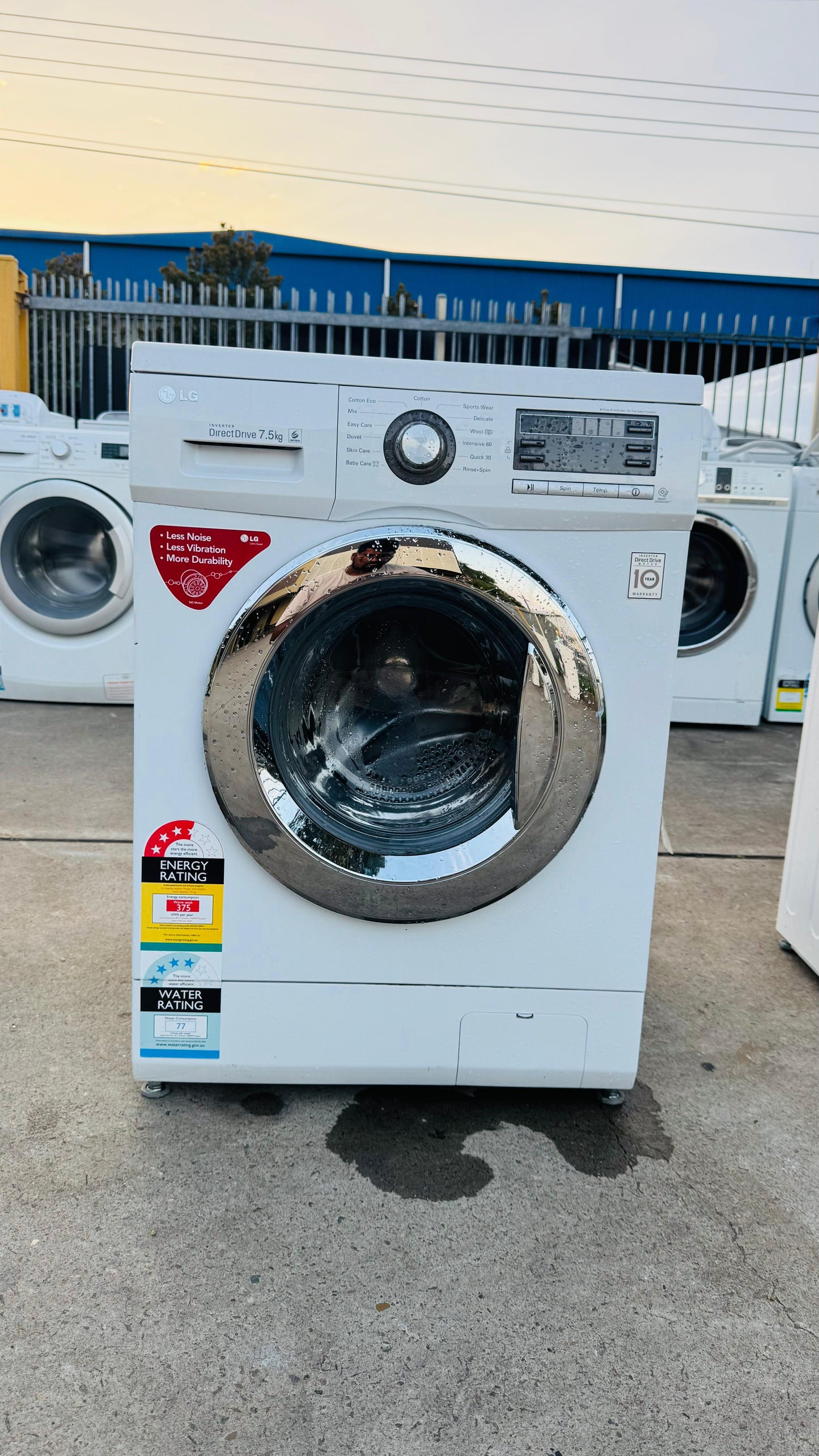LG 7.5KGS FRONT LOADER WASHING MACHINE