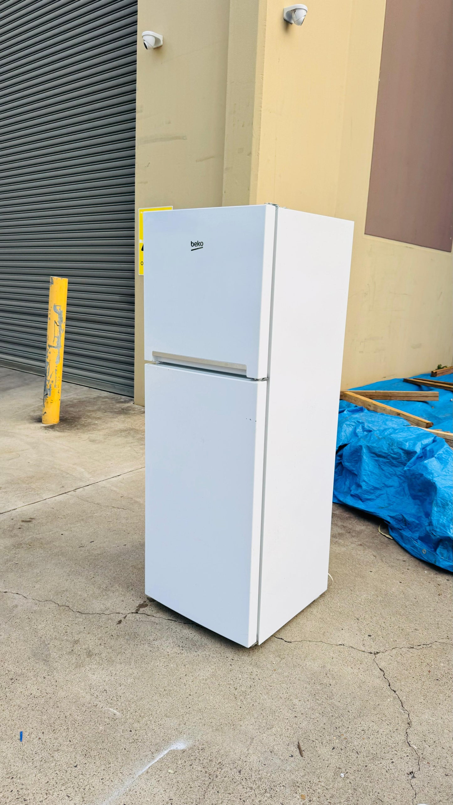 BEKO 245 LITRES FRIDGE FREEZER