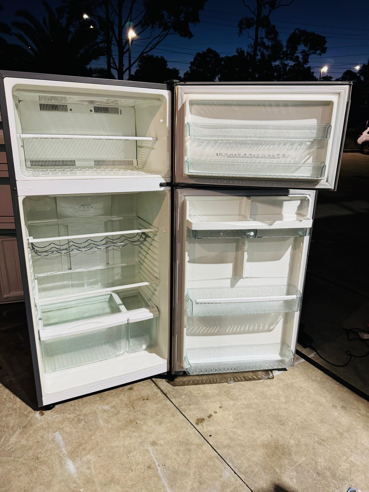 WESTING HOUSE 520 LITRES FRIDGE FREEZER