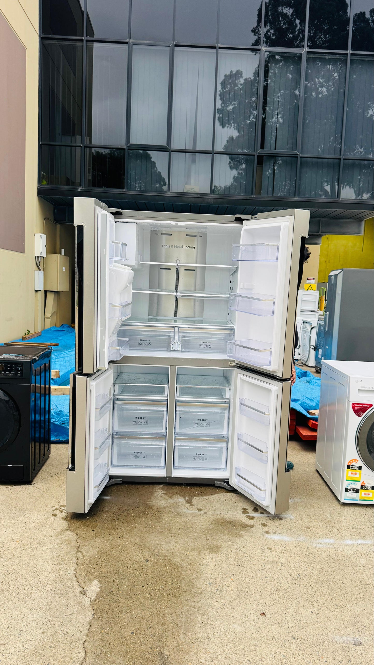 SAMSUNG 719 LITRES QUAD DOOR FRIDGE FREEZER