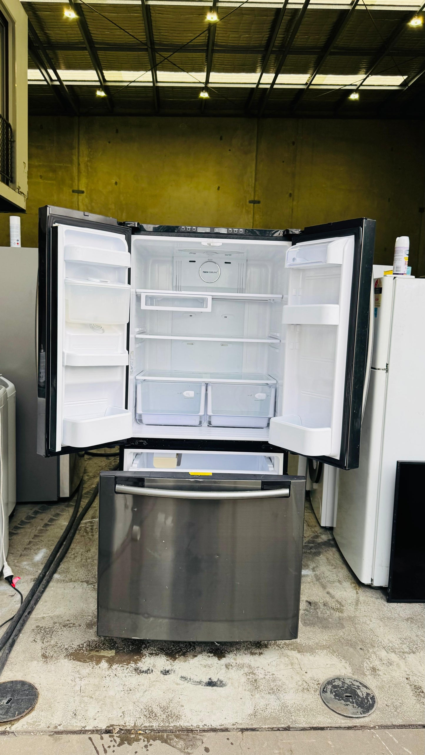 SAMSUNG FRENCH DOOR 583 LITRES FRIDGE FREEZER