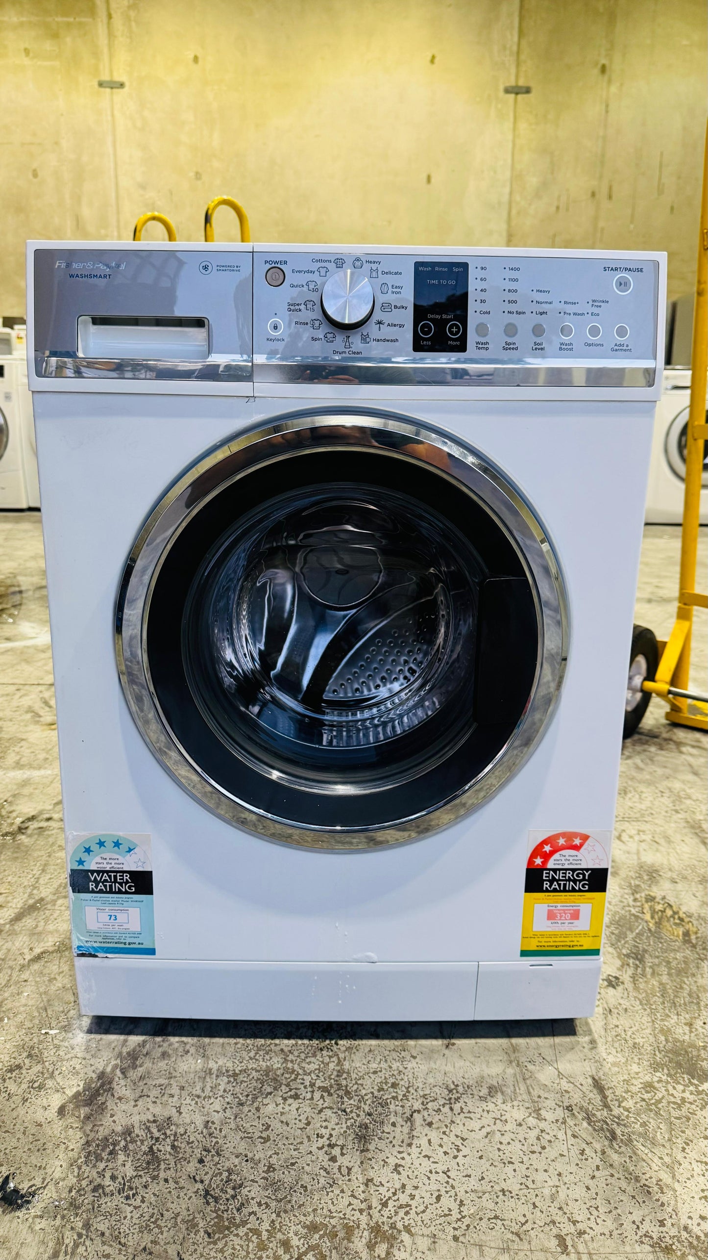 FISHER AND PAYKEL 8.5KGS FRONT LOADER WASHING MACHINE