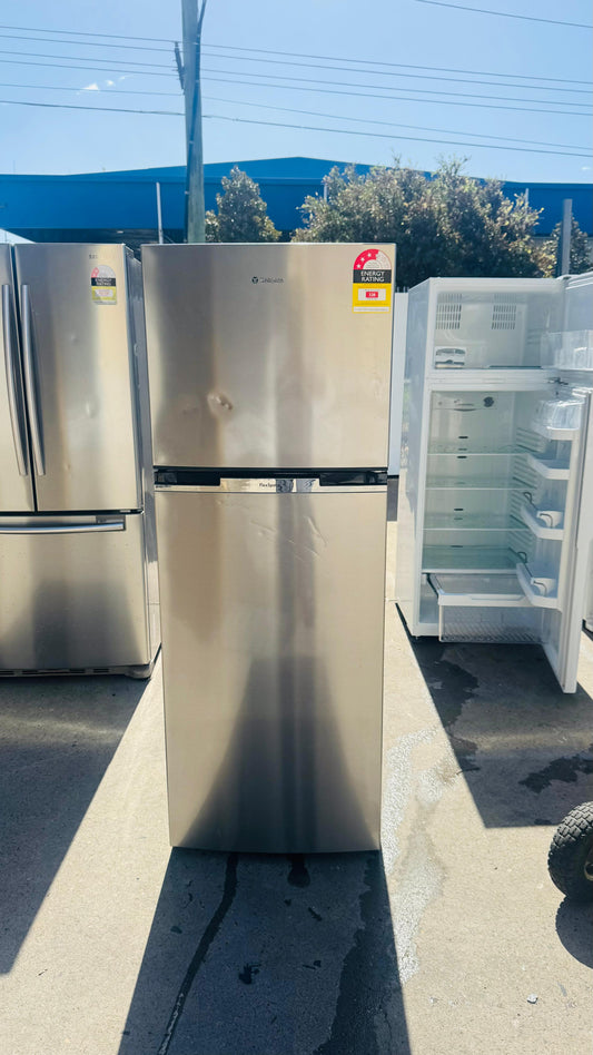 WESTINGHOUSE 339 LITRES FRIDGE FREEZER