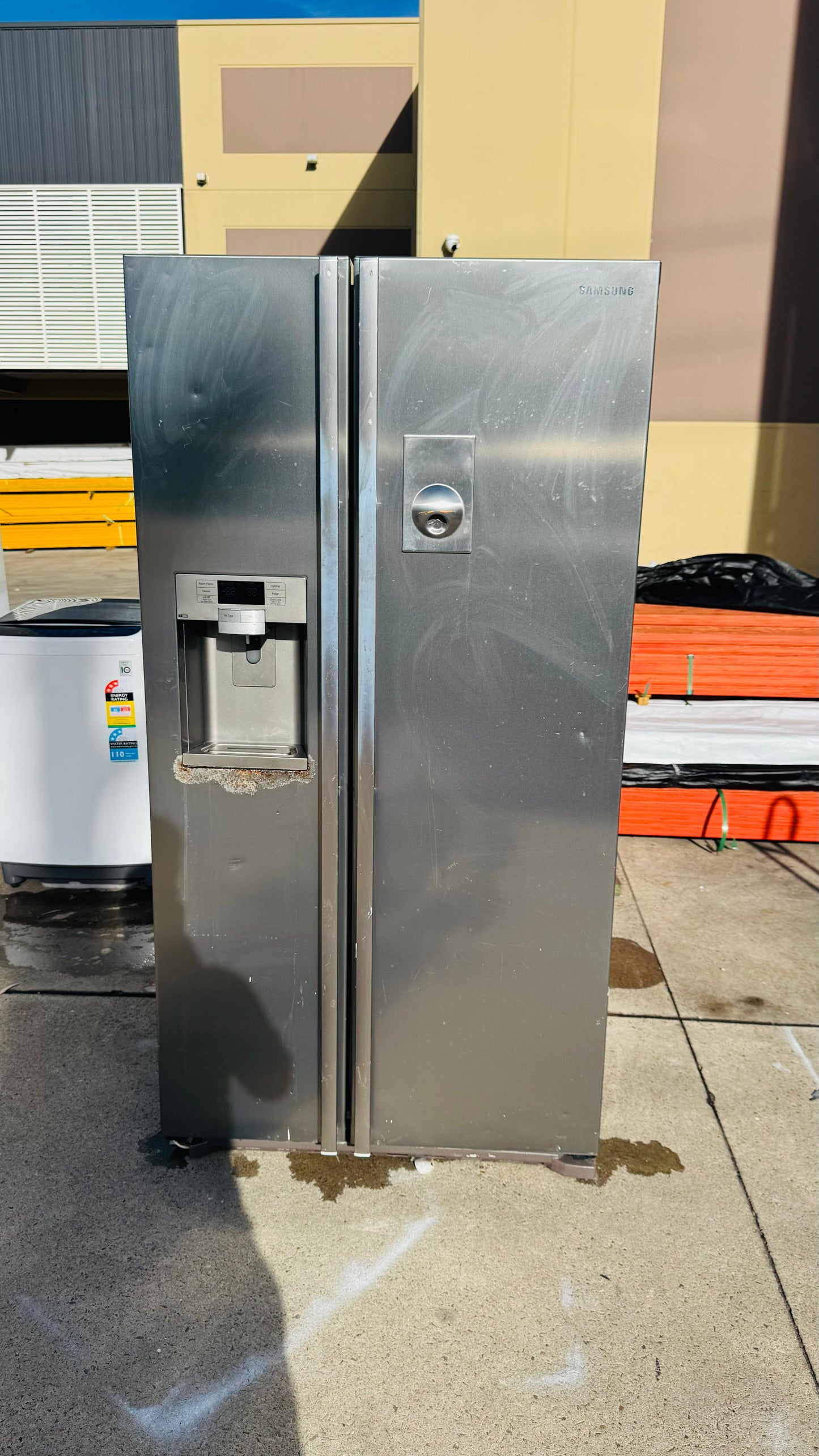 SAMSUNG SIDE BY SIDE 691 LITRES FRIDGE FREEZER