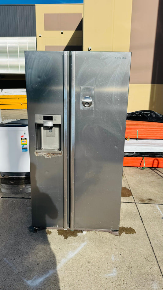 SAMSUNG SIDE BY SIDE 691 LITRES FRIDGE FREEZER