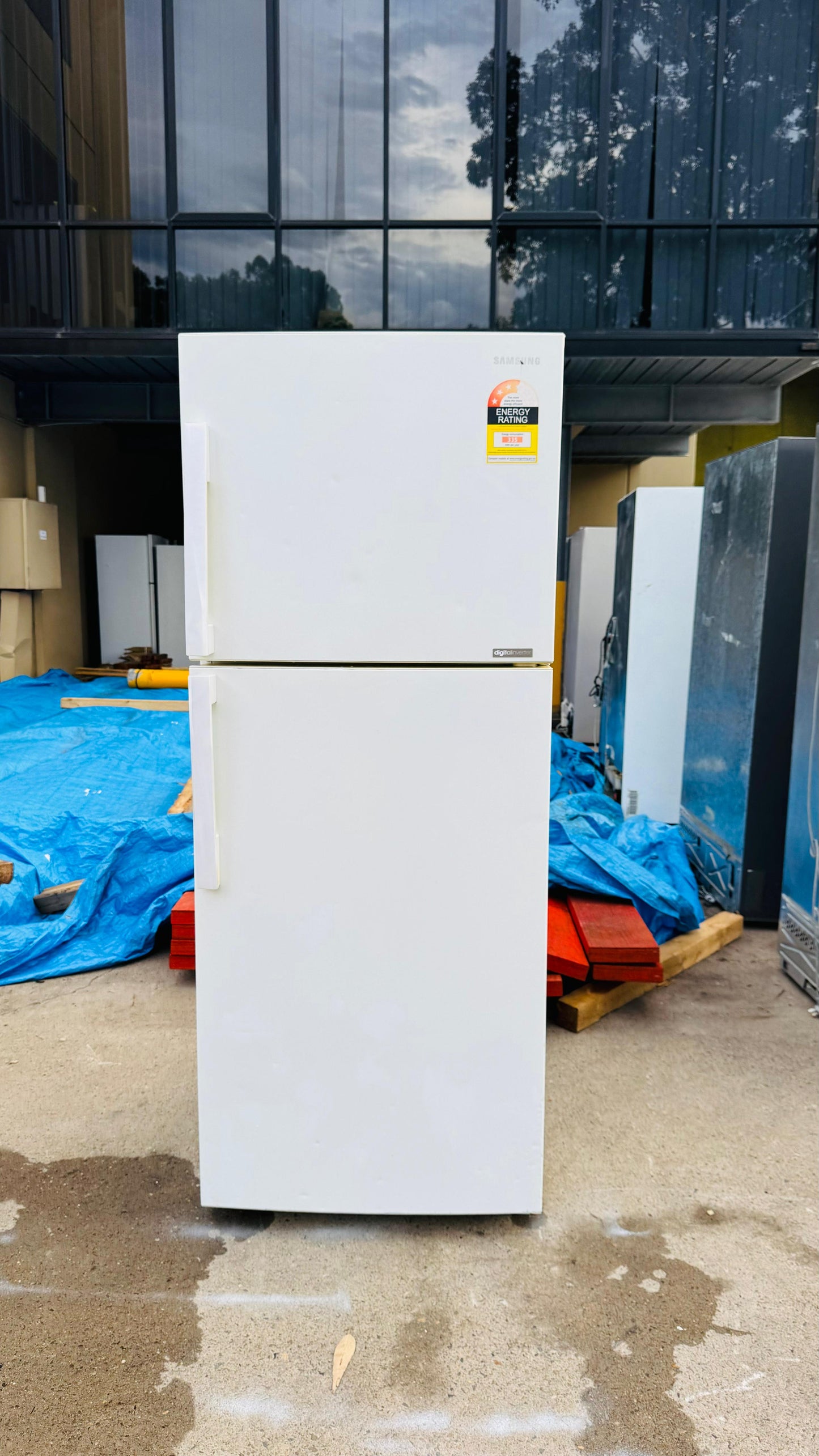 SAMSUNG 392 LITRES FRIDGE FREEZER