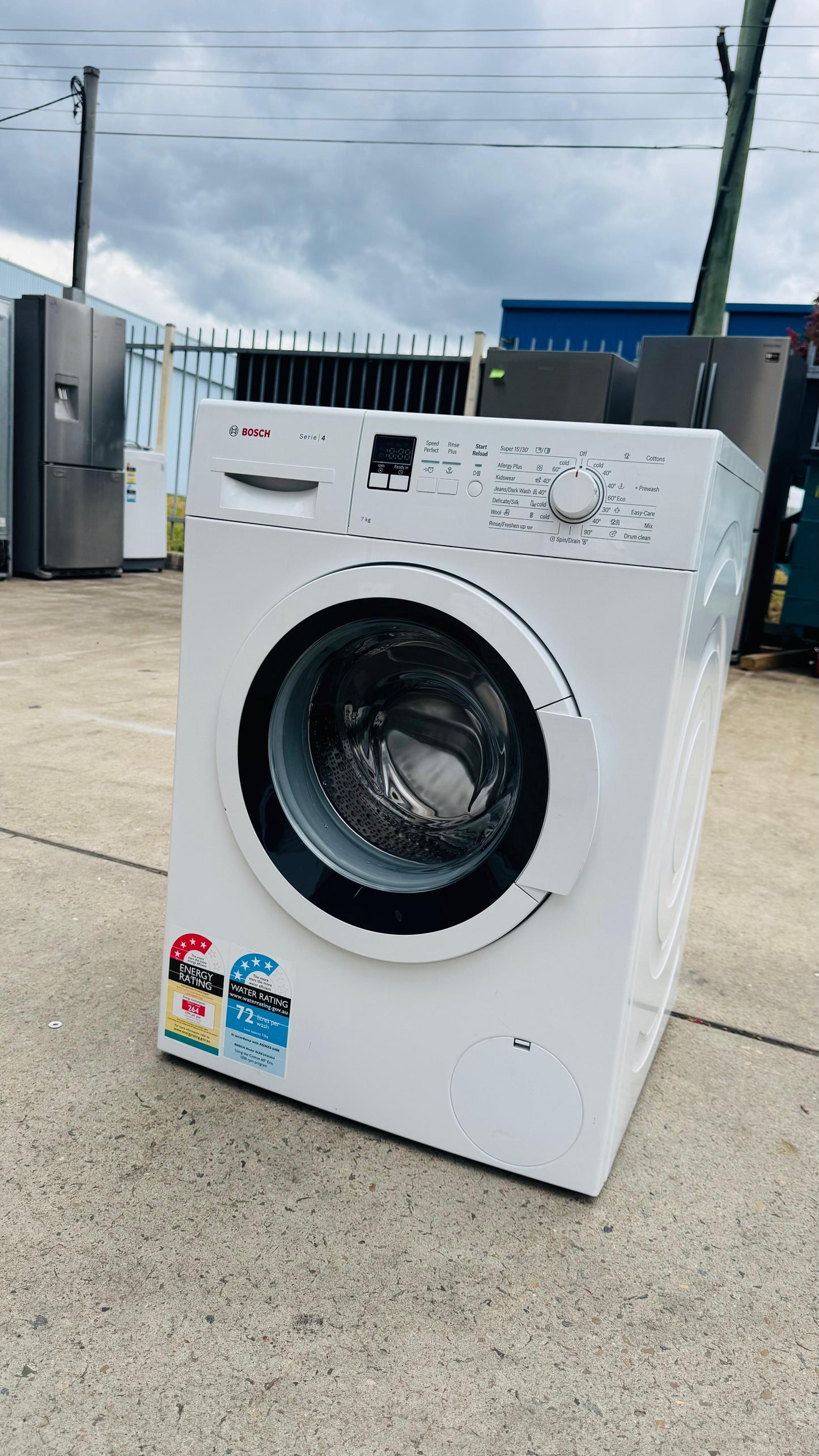BOSCH 7KGS FRONT LOADER WASHING MACHINE