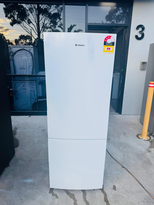 WESTINGHOUSE 340 LITRES FRIDGE FREEZER