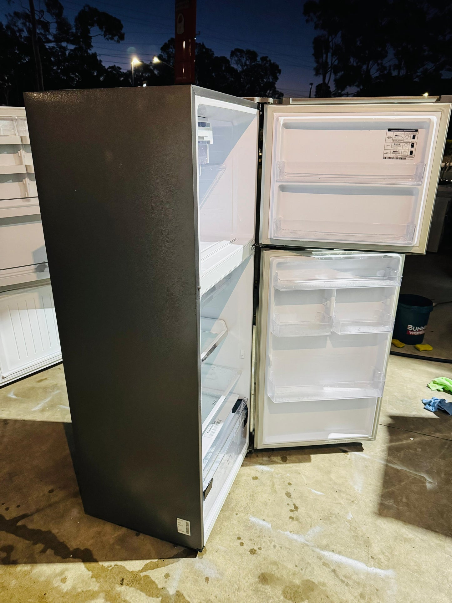 SAMSUNG 393 LITRES FRIDGE FREEZER