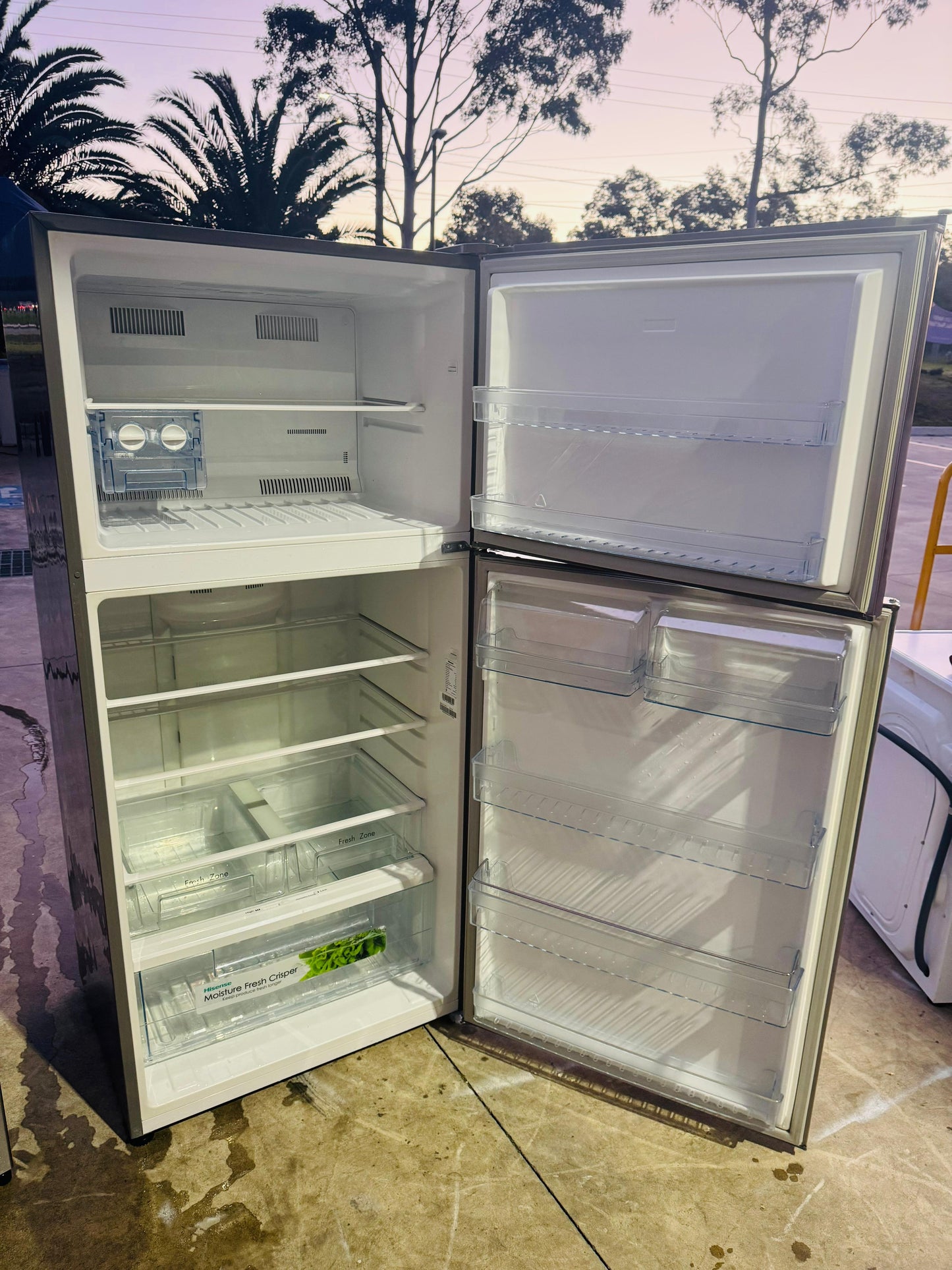 HISENSE 527 LITRES FRIDGE FREEZER