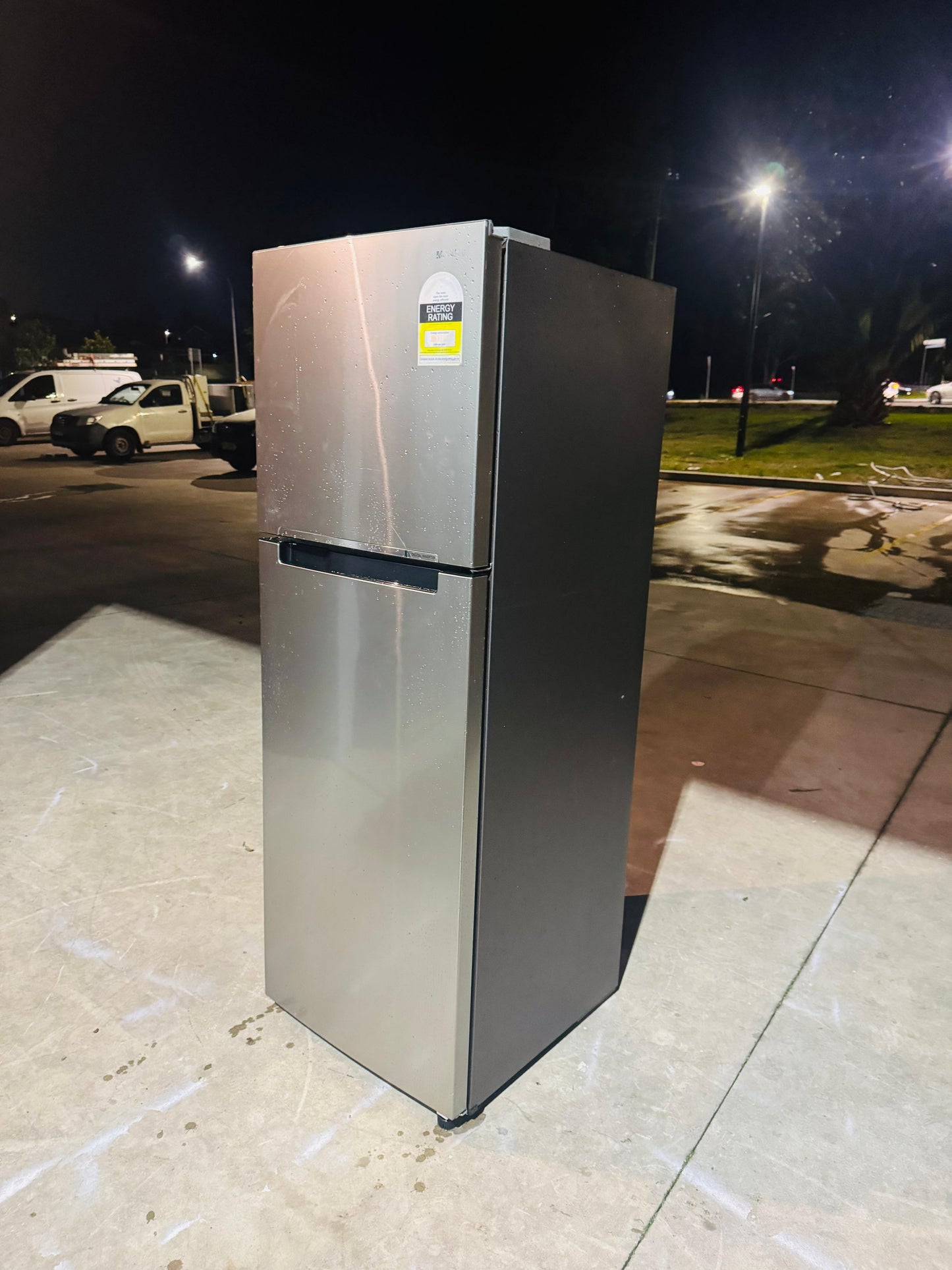 SAMSUNG 343 LITRES FRIDGE FREEZER