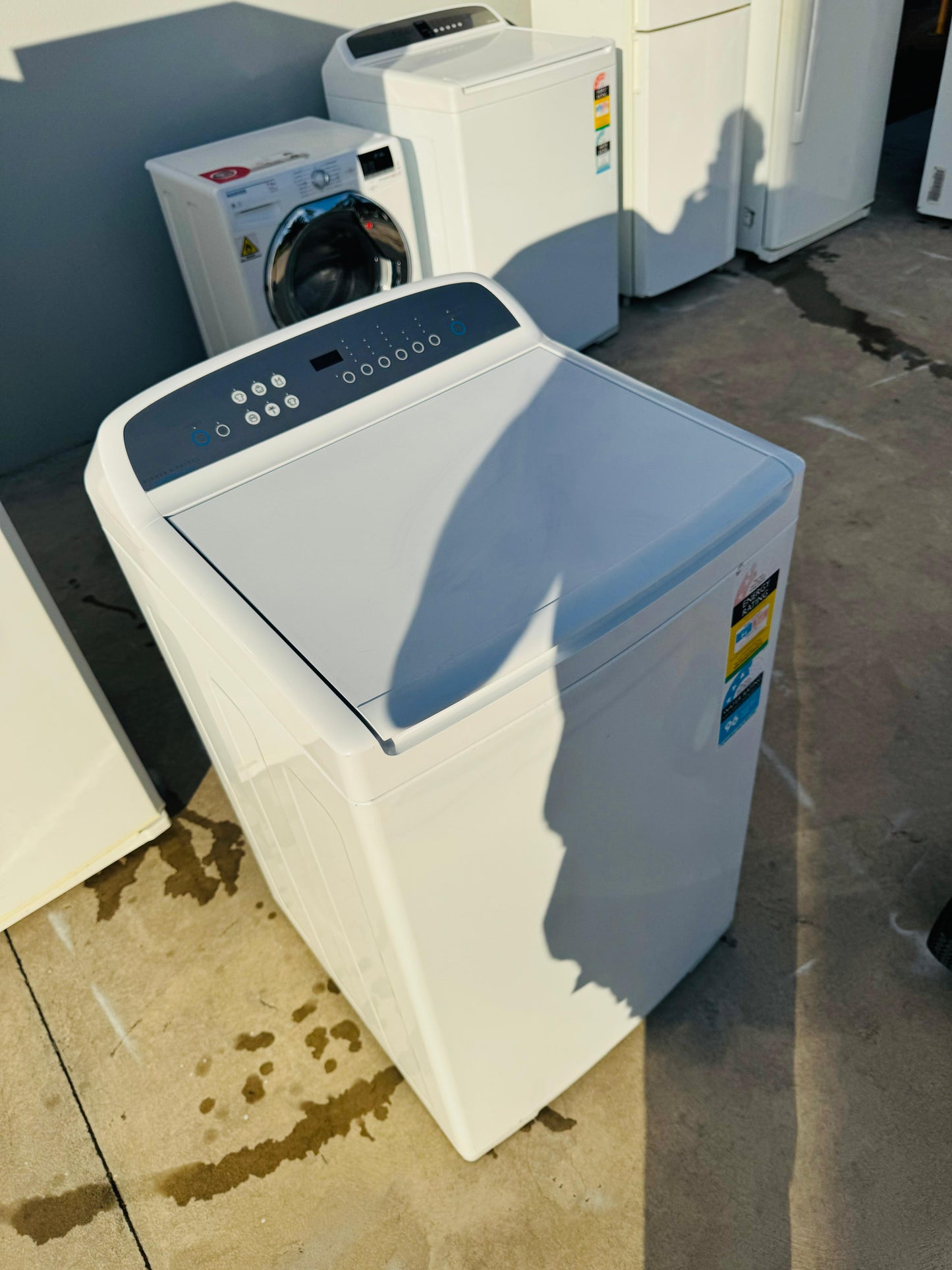 FISHER AND PAYKEL 8.5 KGS TOP LOADER WASHING MACHINE