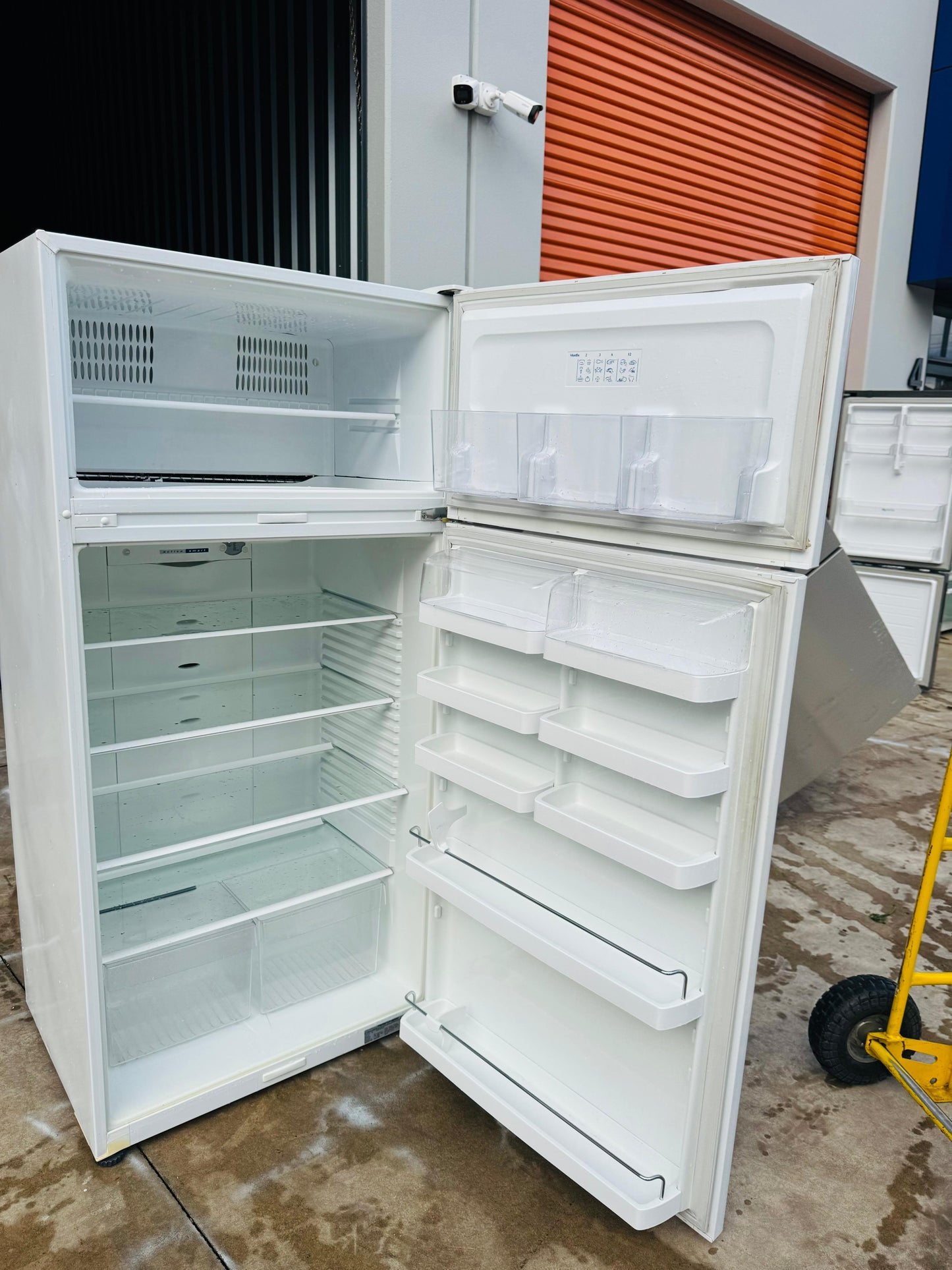 FISHER AND PAYKEL 517 LITRES FRIDGE FREEZER