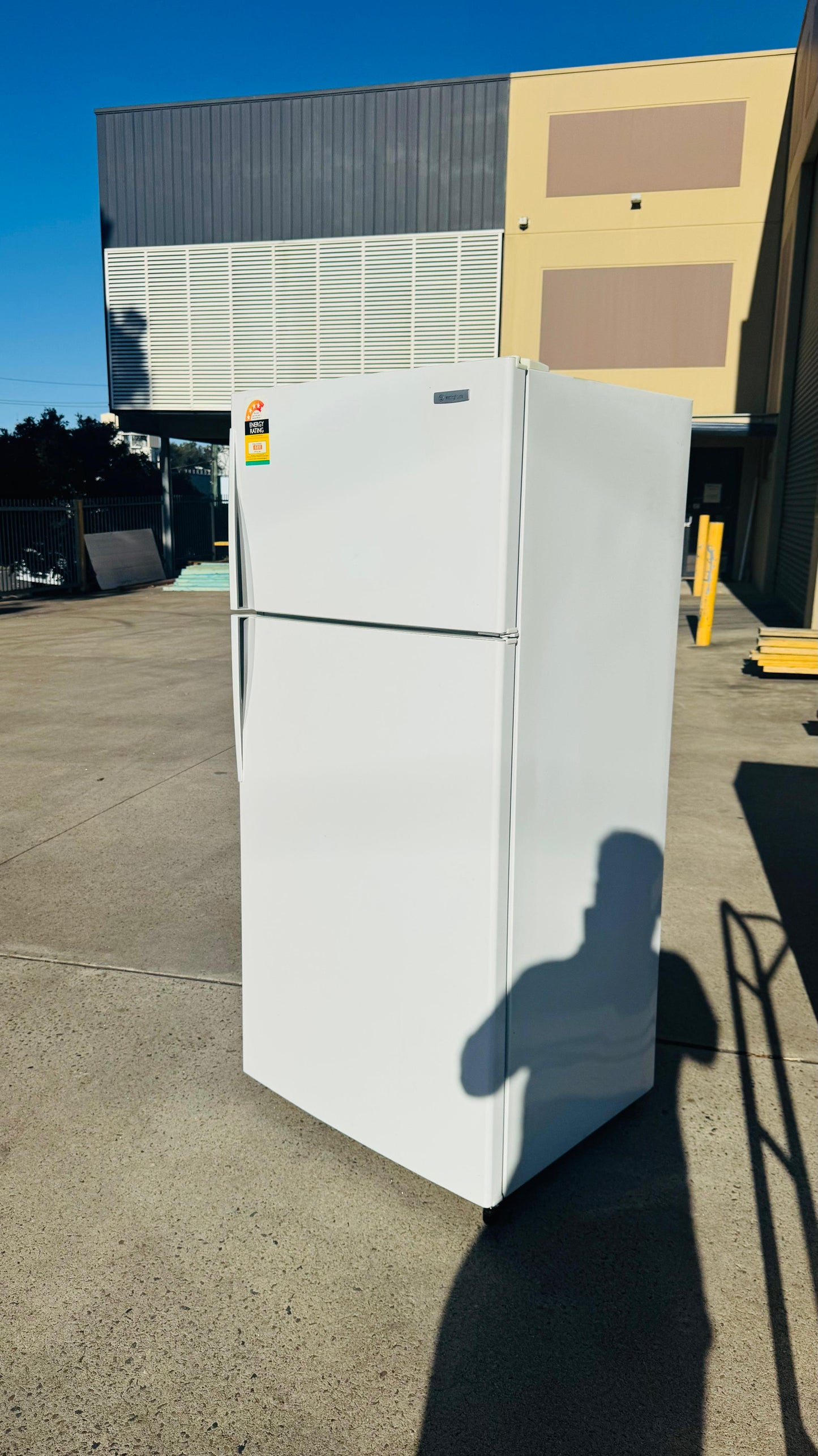 WESTINGHOUSE 520 LITRES FRIDGE FREEZER