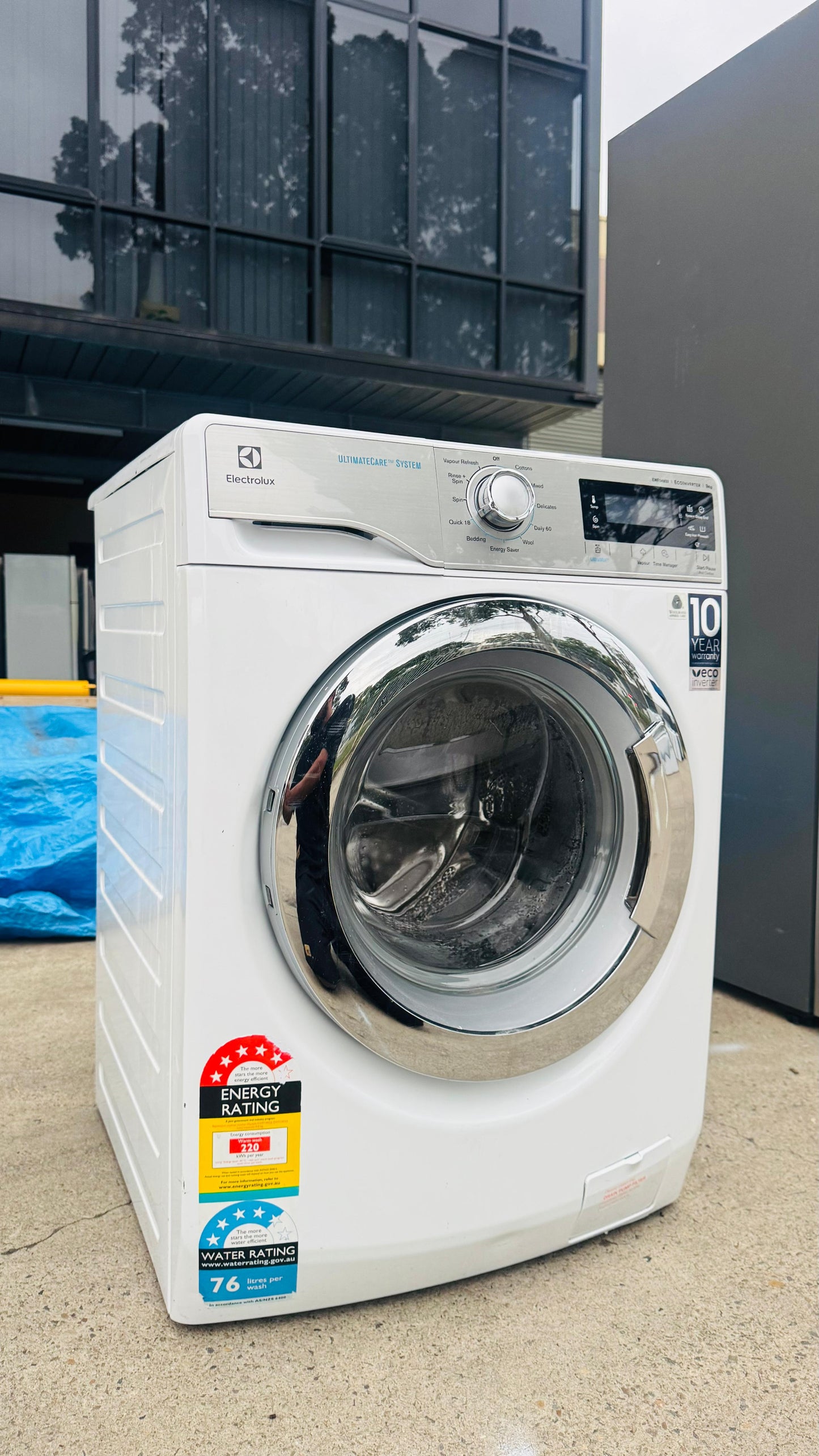 ELECTROLUX 9KGS FRONT LOADER WASHING MACHINE
