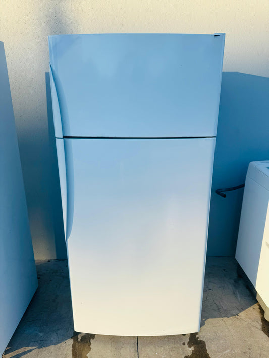 FISHER AND PAYKEL 517 LITRES FRIDGE FREEZER
