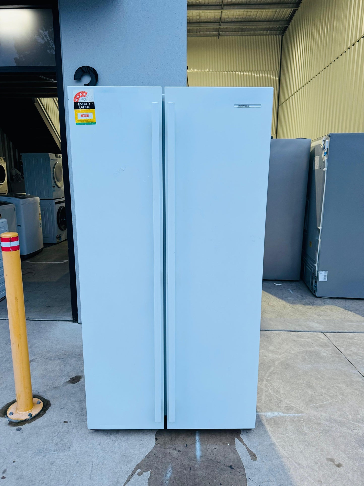 WESTING HOUSE SIDE BY SIDE 606 LITRES FRIDGE FREEZER