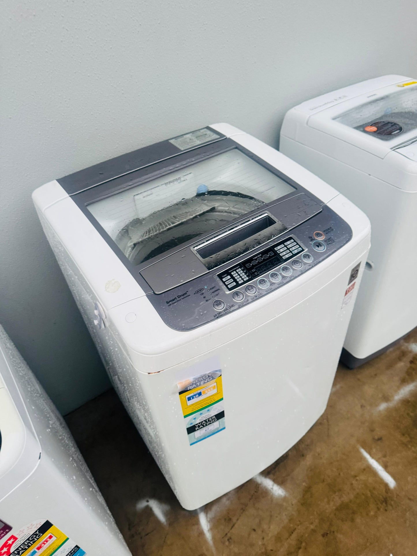 LG 8.5 KGS TOP LOADER WASHING MACHINE