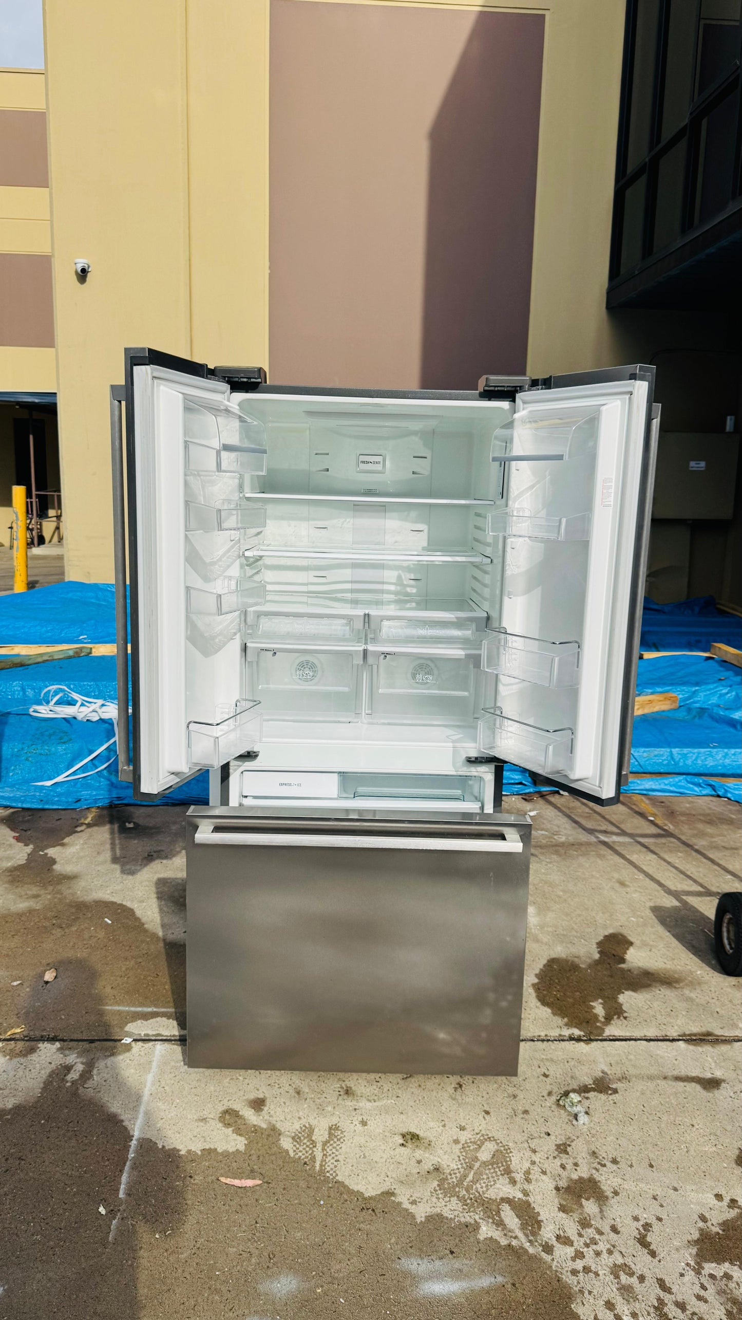 ELECTROLUX FRENCH DOOR 570 LITRES FRIDGE FREEZER