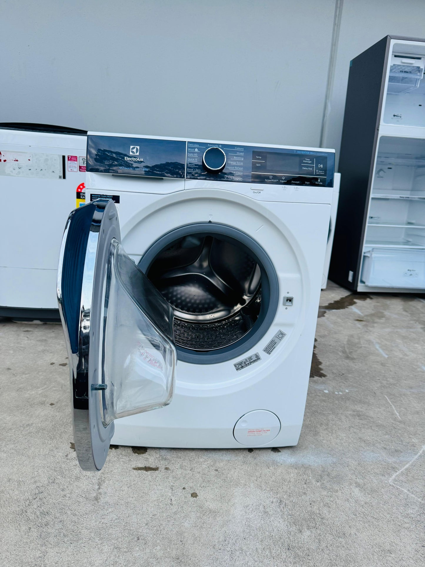 ELECTROLUX 10 KGS FRONT LOADER WASHING MACHINE