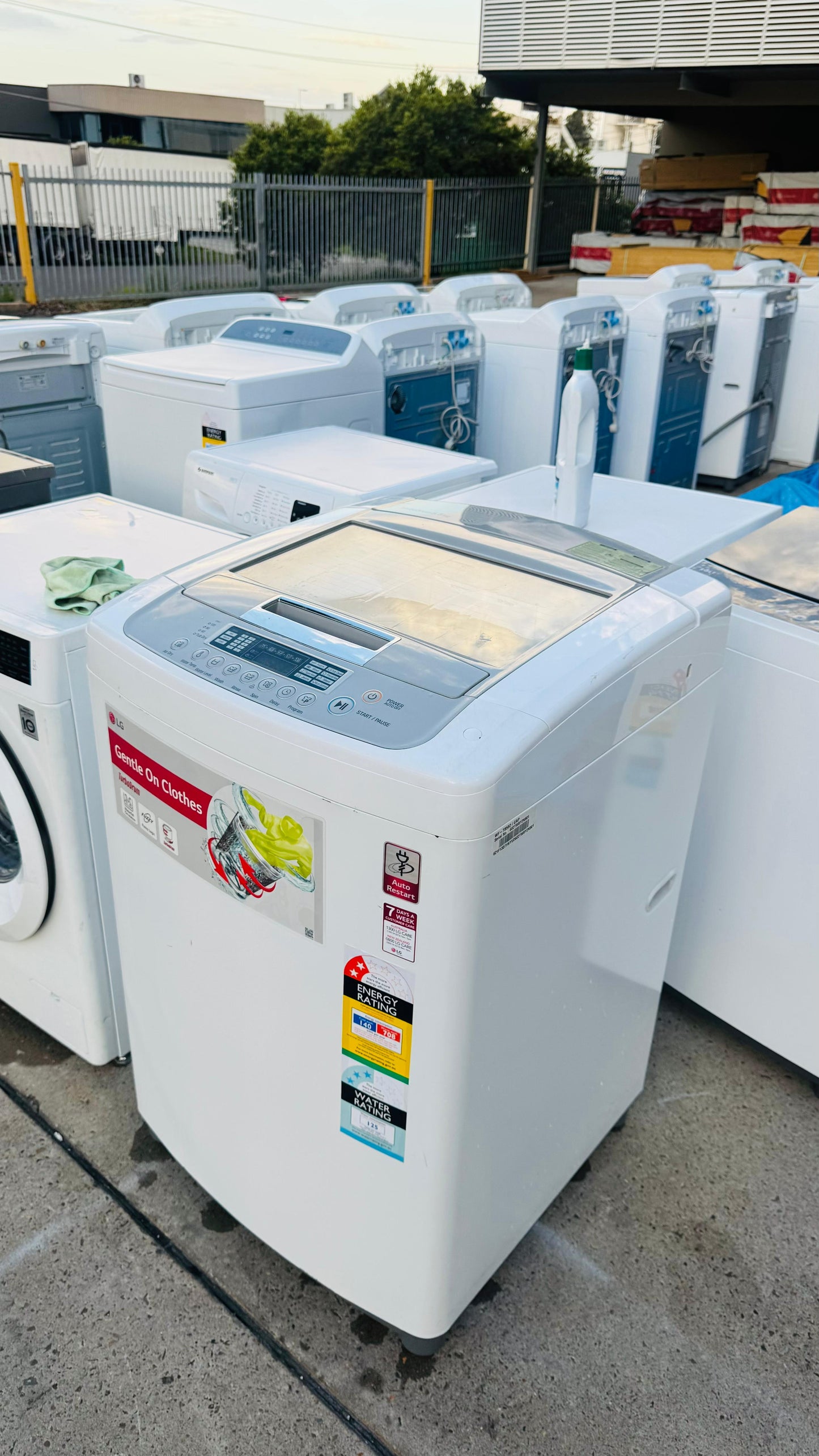 LG 8.5KGS TOP LOADER WASHING MACHINE