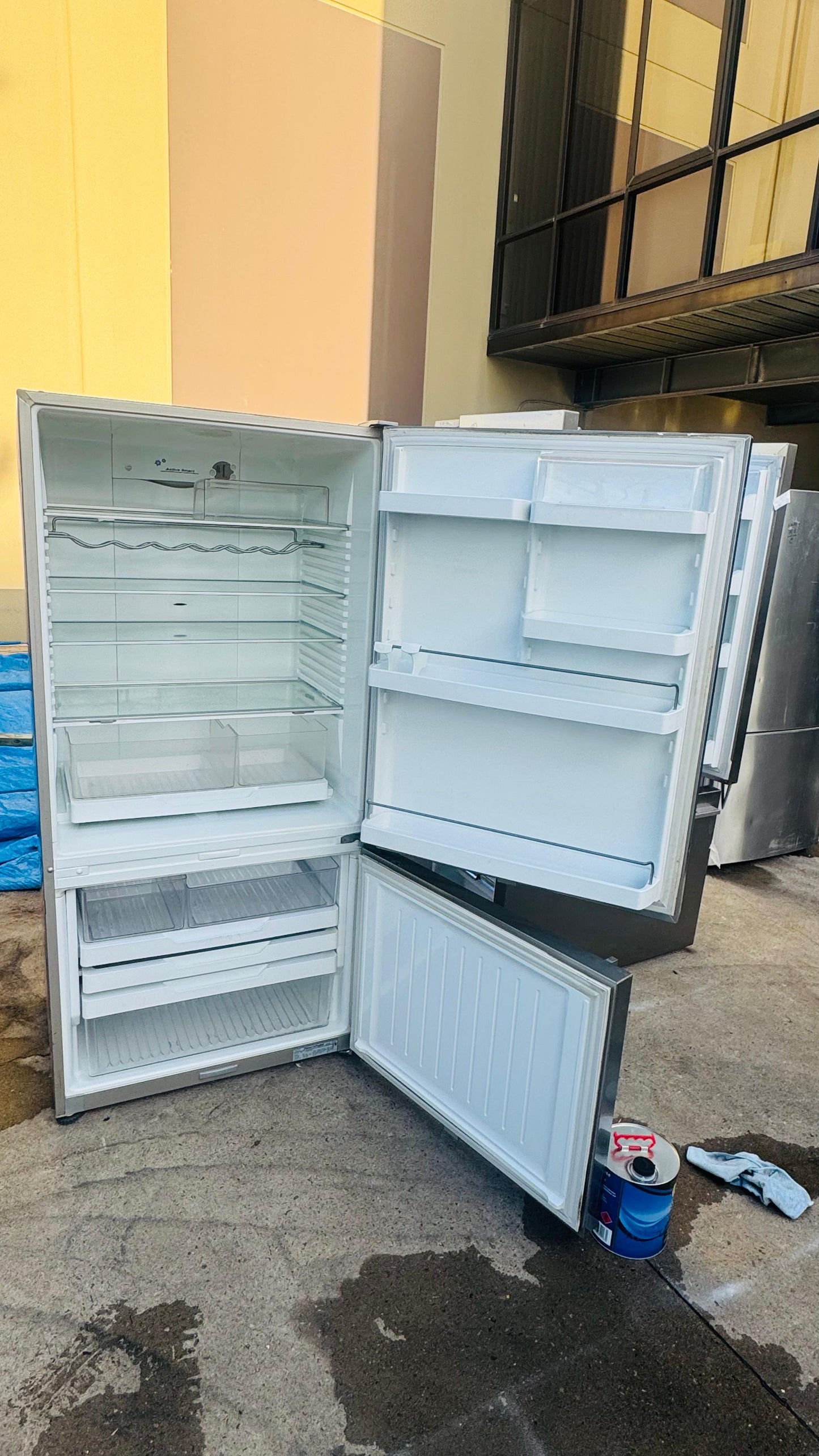 FISHER AND PAYKEL 519 LITRES FRIDGE FREEZER