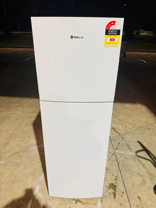 WESTING HOUSE 276 LITRES FRIDGE FREEZER