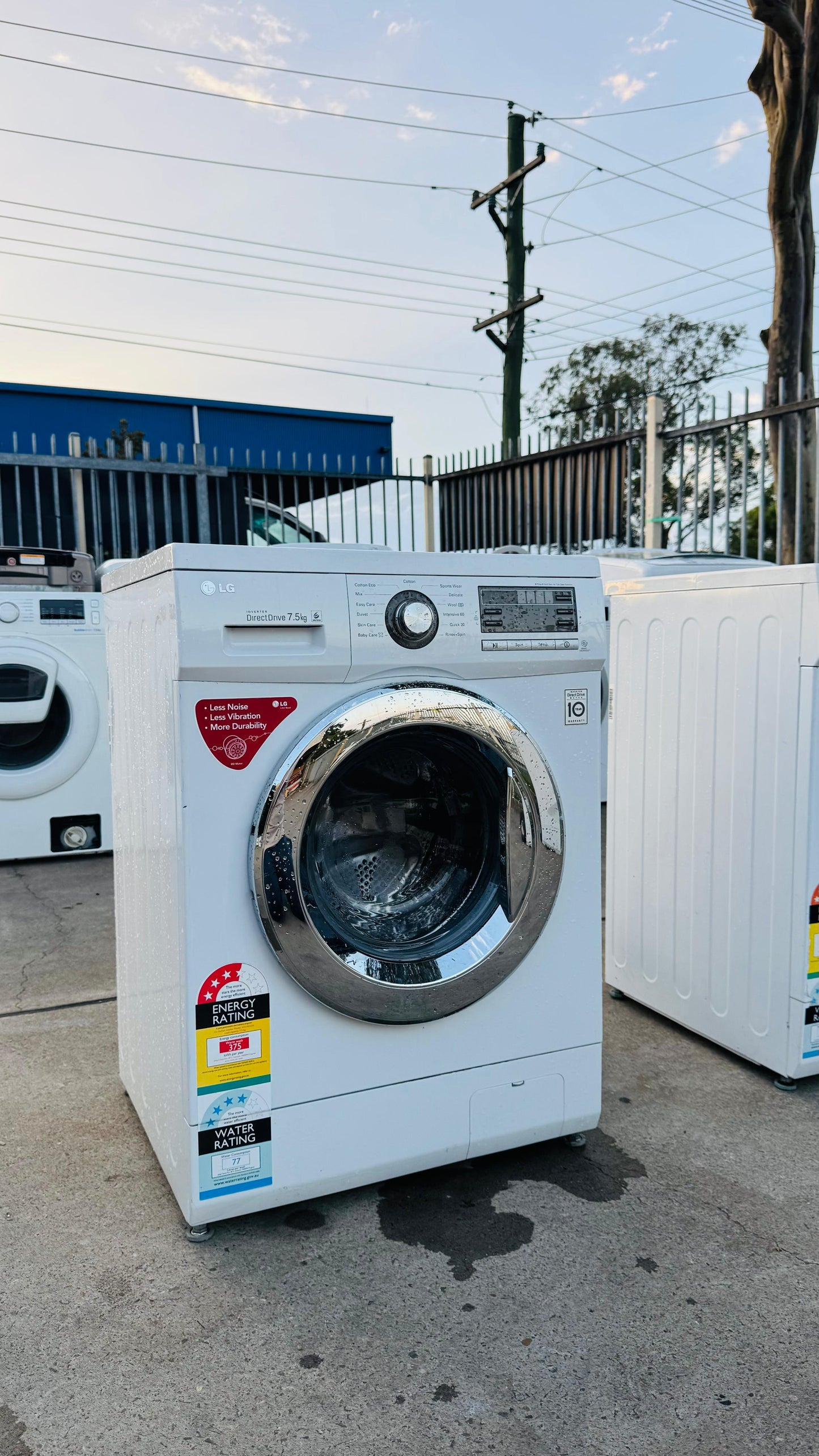 LG 7.5KGS FRONT LOADER WASHING MACHINE