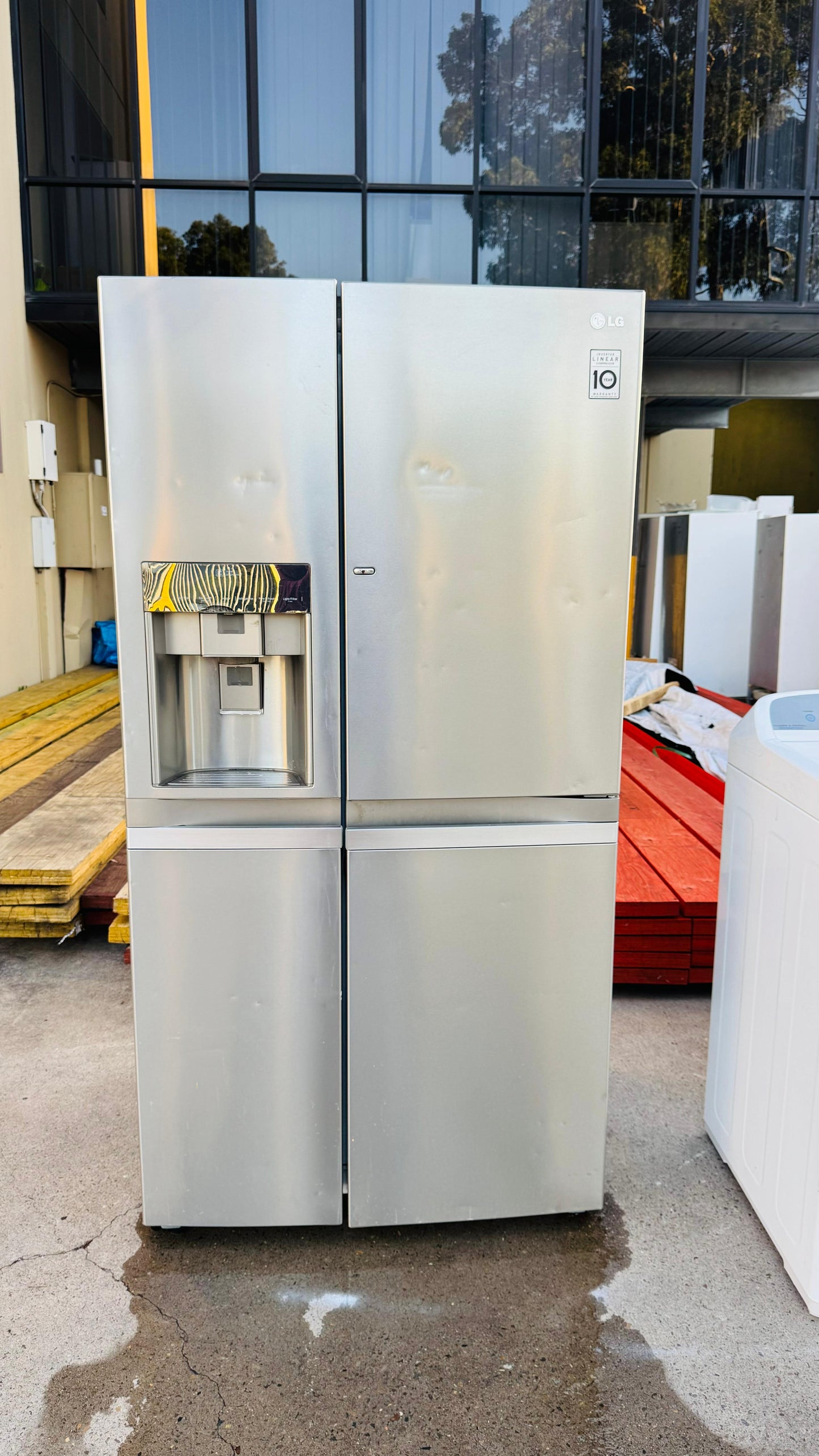 LG SIDE BY SIDE 661 LITRES FRIDGE FREEZER