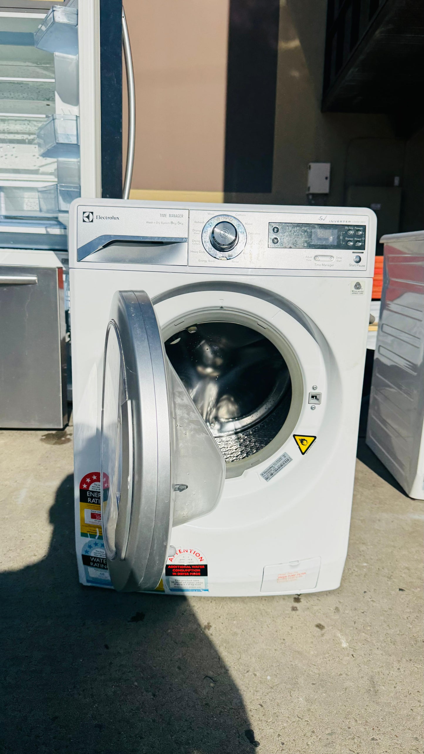 ELECTROLUX 8KGS FRONT LOADER WASHING MACHINE