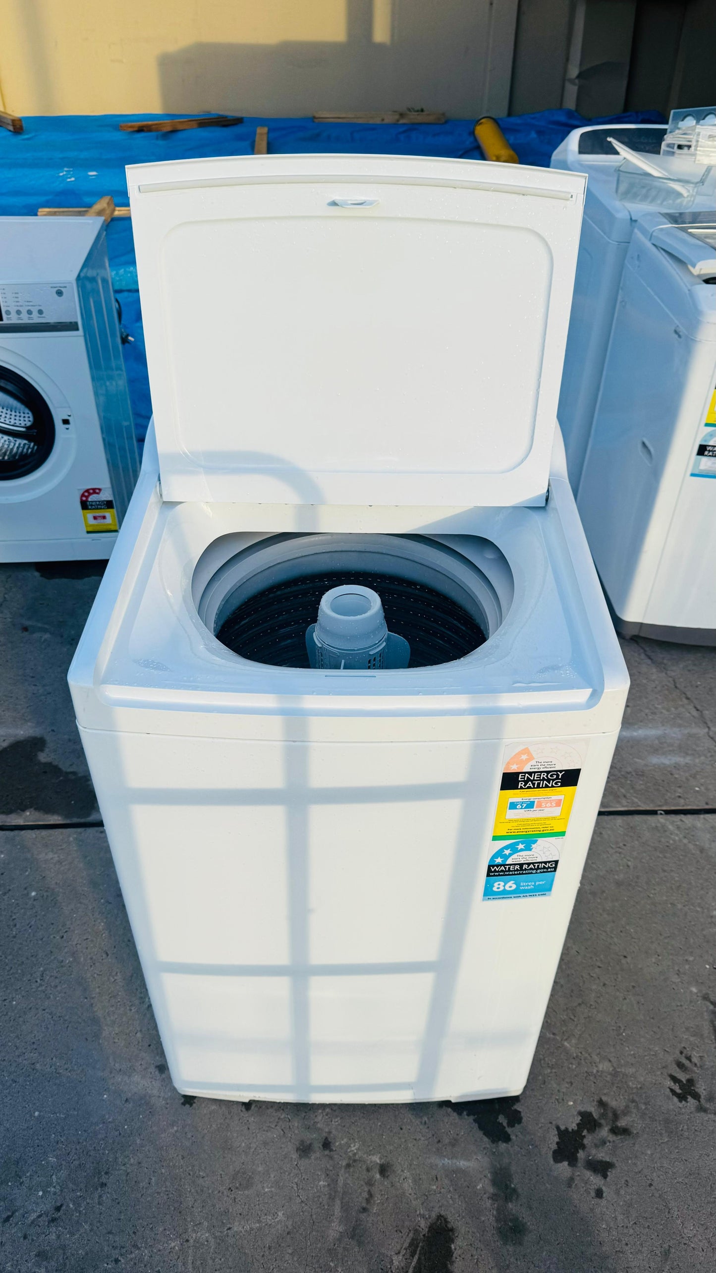 FISHER AND PAYKEL 7KGS TOP LOADER WASHING MACHINE