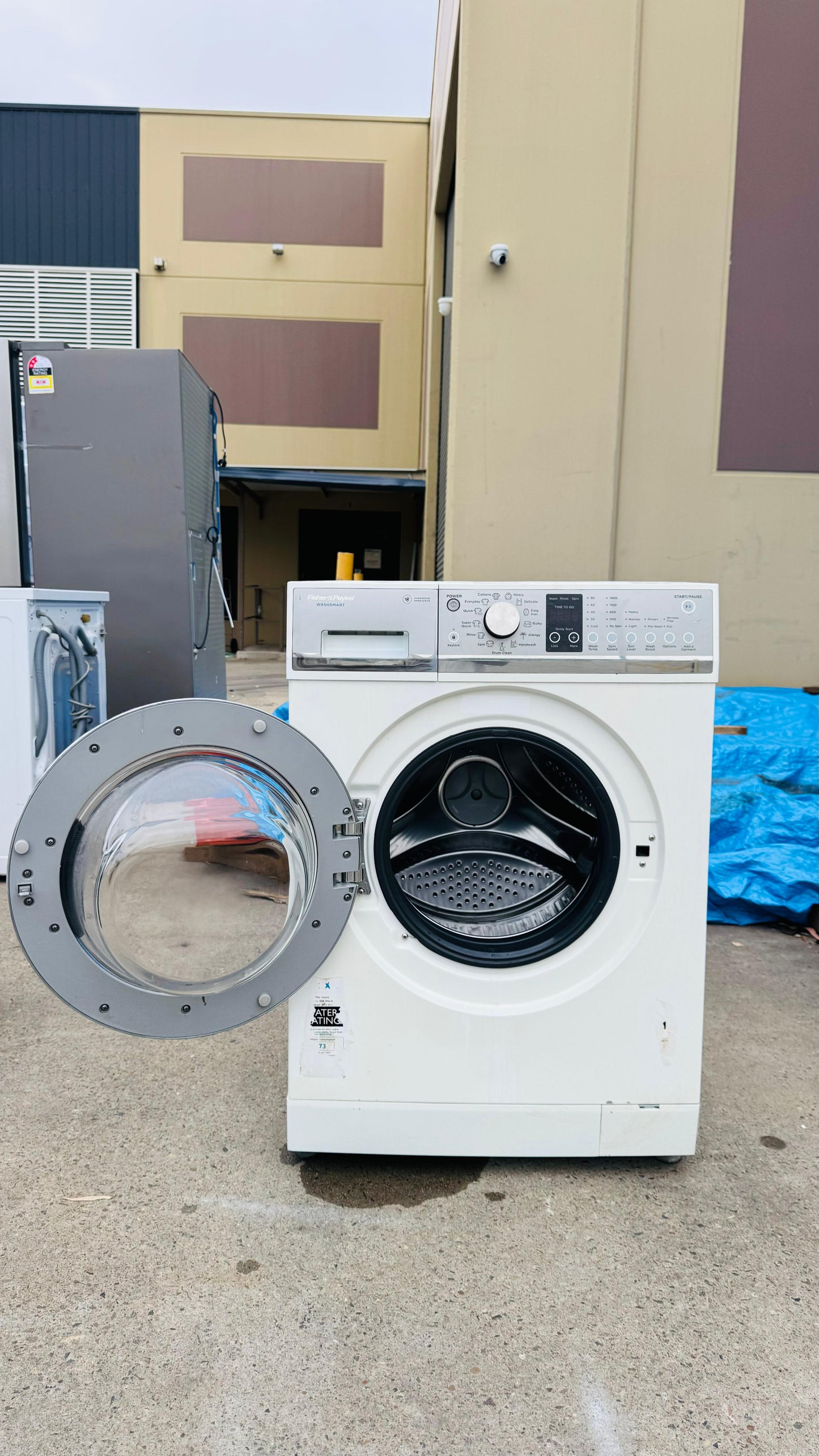 FISHER AND PAYKEL 8.5KGS FRONT LOADER WASHING MACHINE