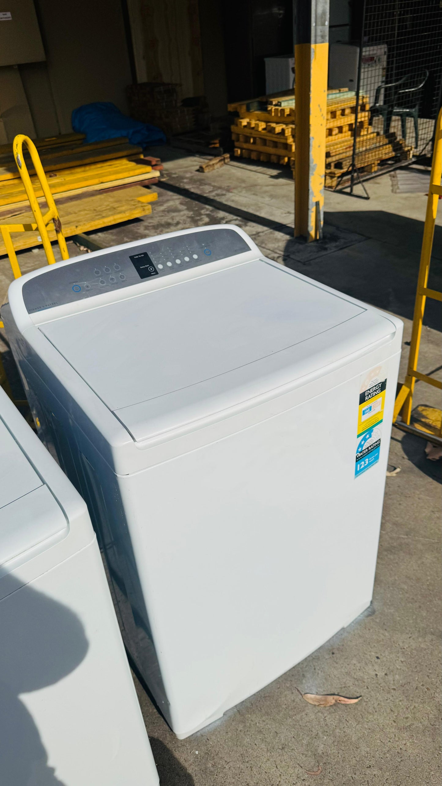 FISHER AND PAYKEL 10KGS TOP LOADER WASHING MACHINE