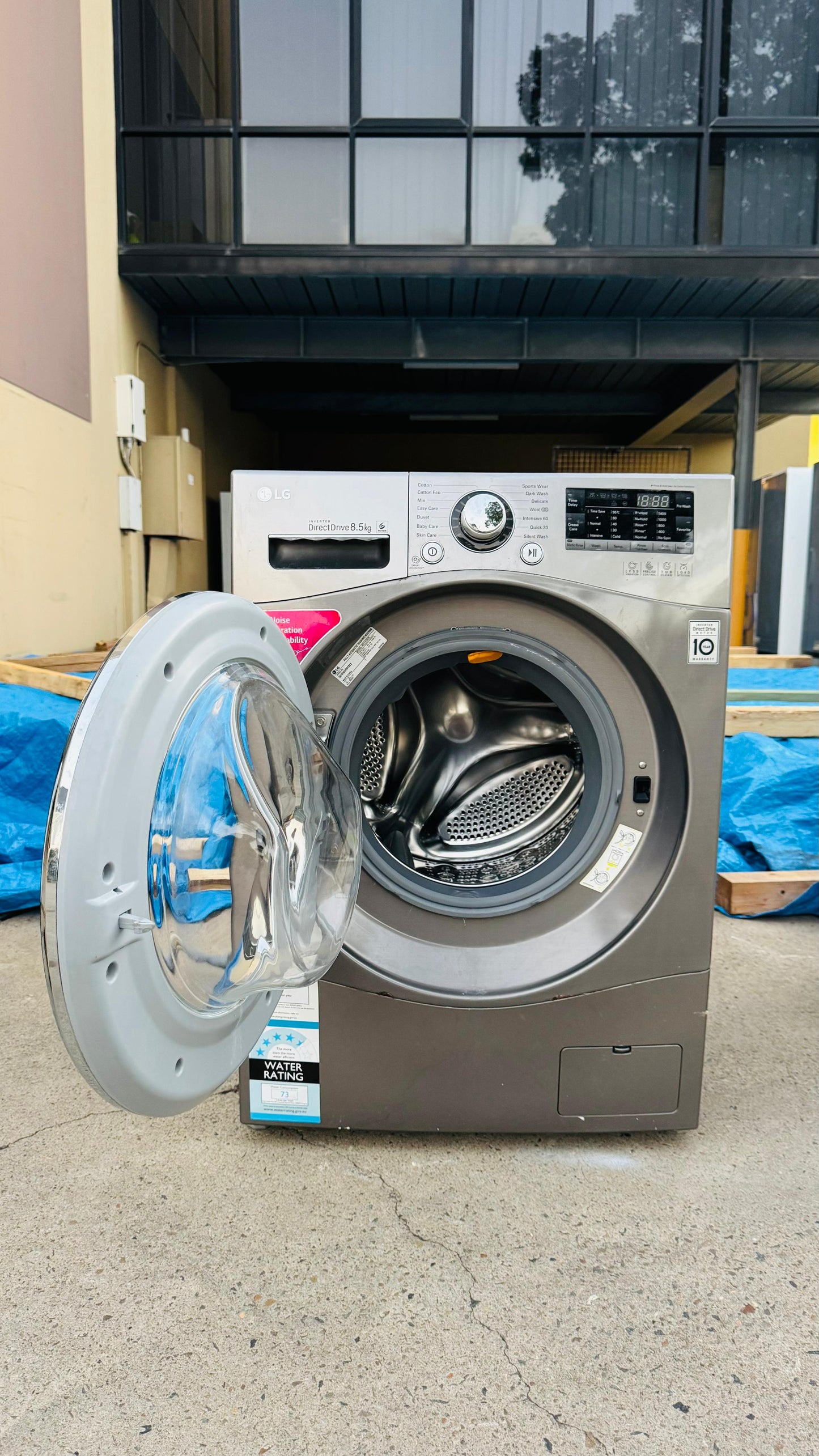 LG 8.5KGS FRONT LOADER WASHING MACHINE
