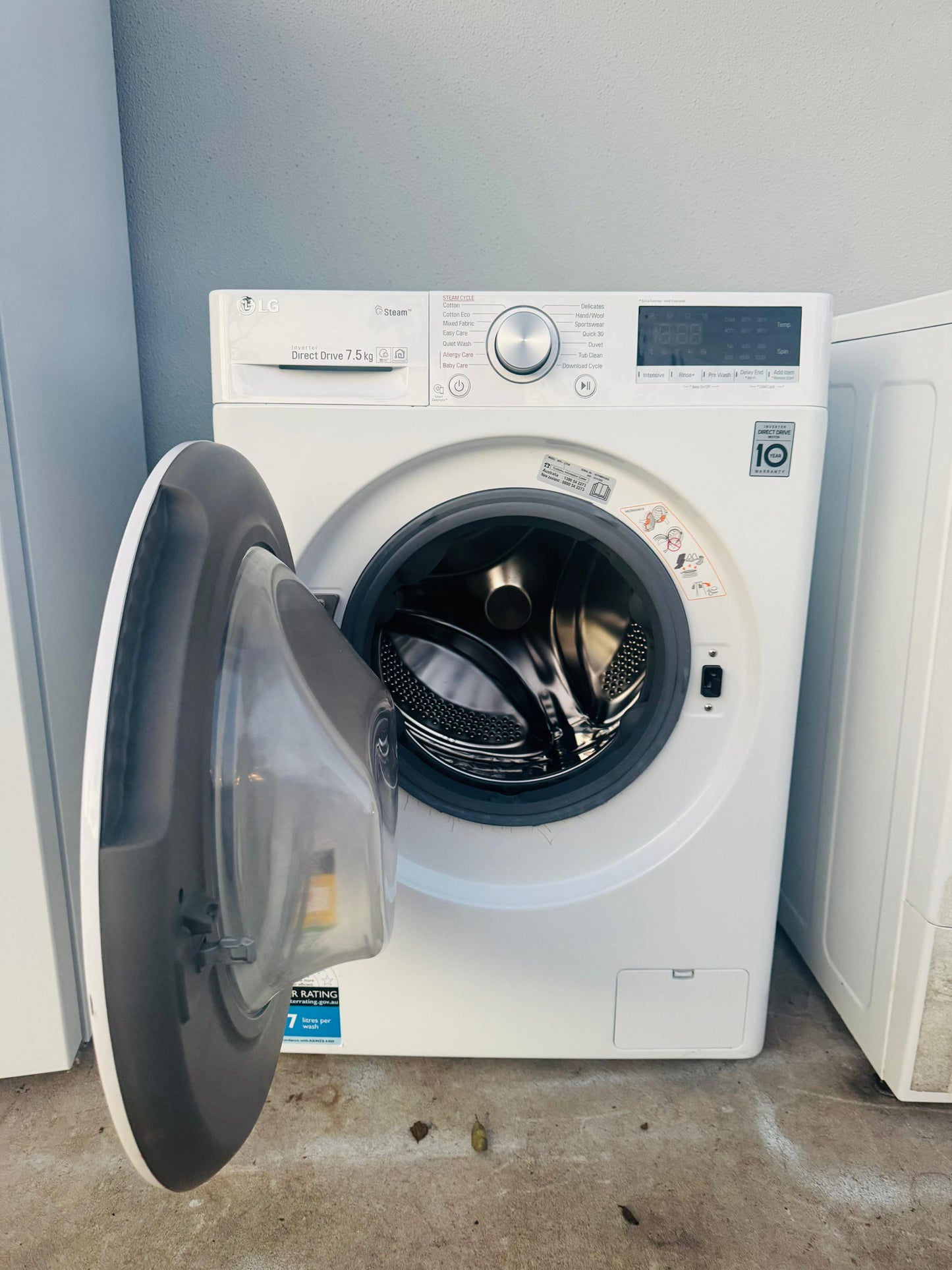 LG 7.5 KGS FRONT LOADER WASHING MACHINE