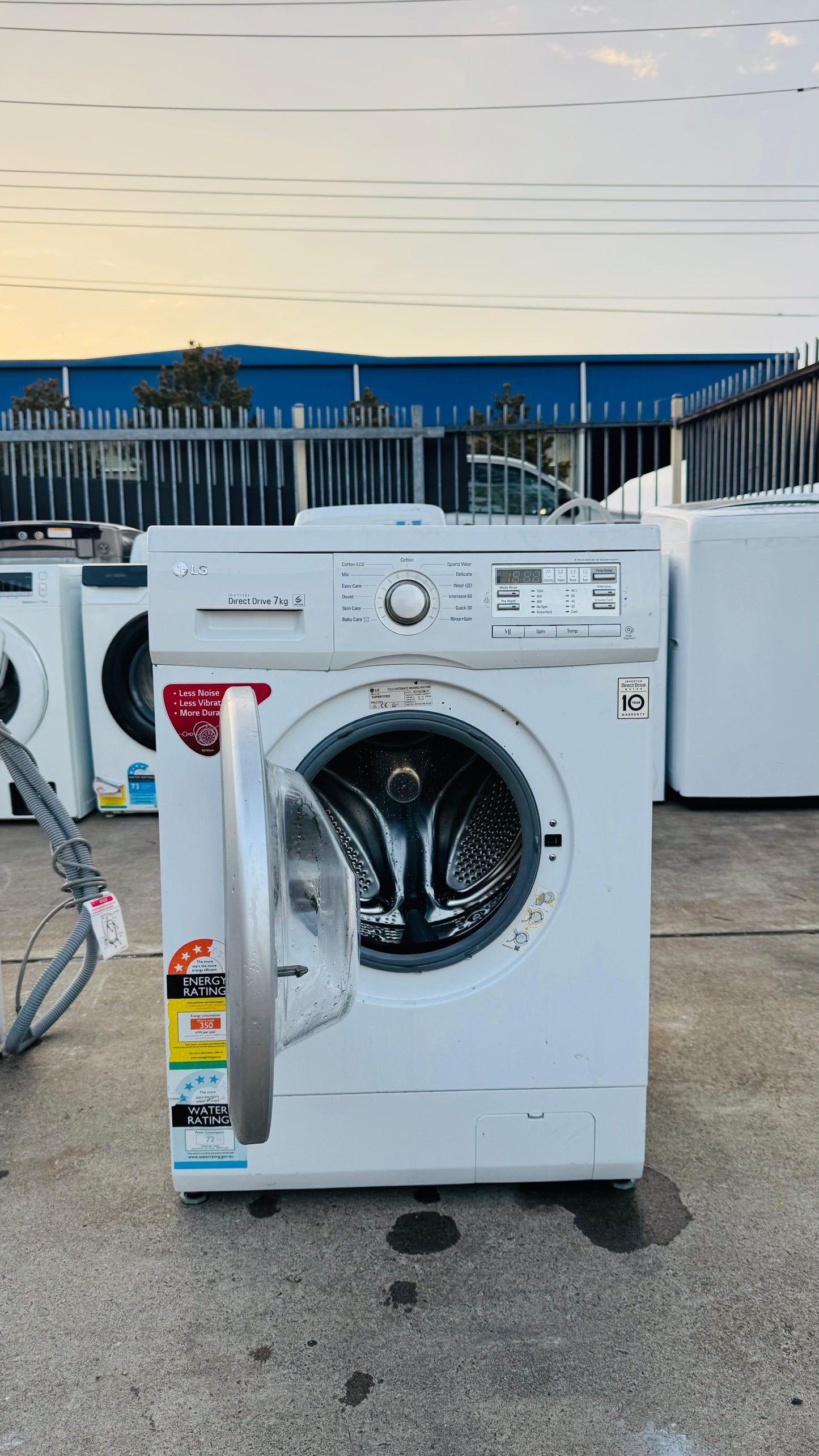 LG 7KGS FRONT LOADER WASHING MACHINE
