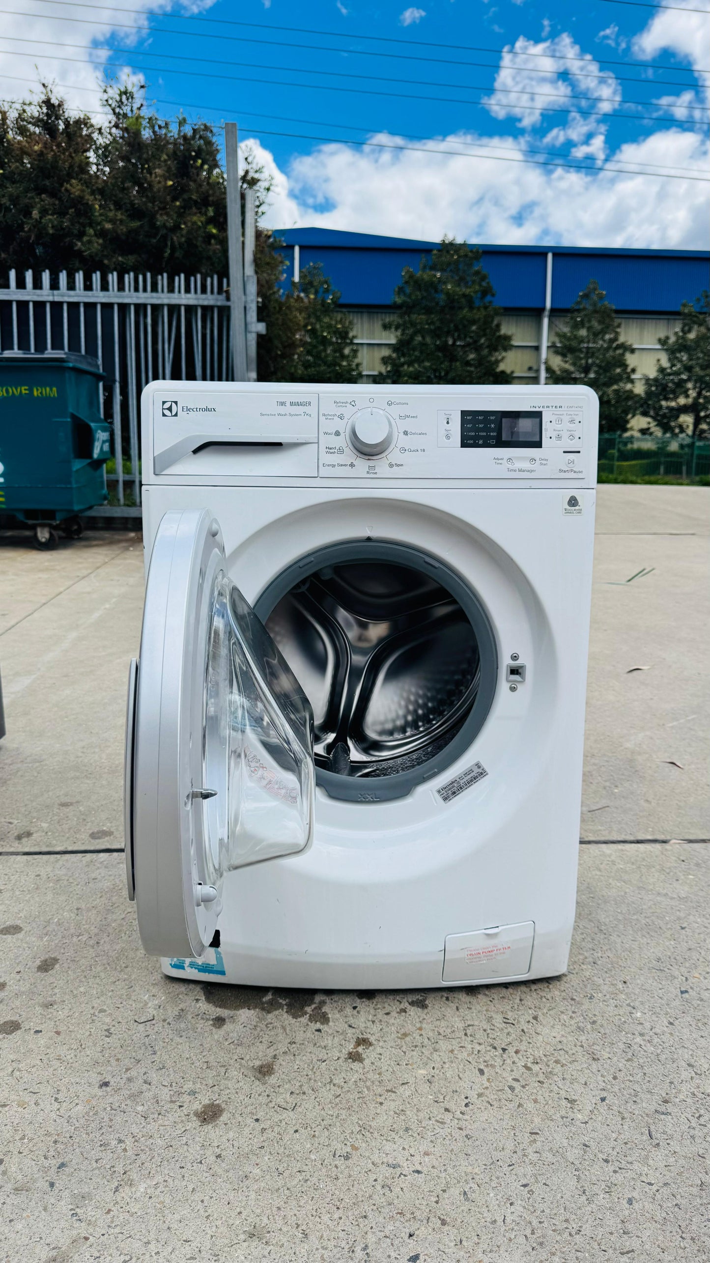 ELECTROLUX 7KGS FRONT LOADER WASHING MACHINE