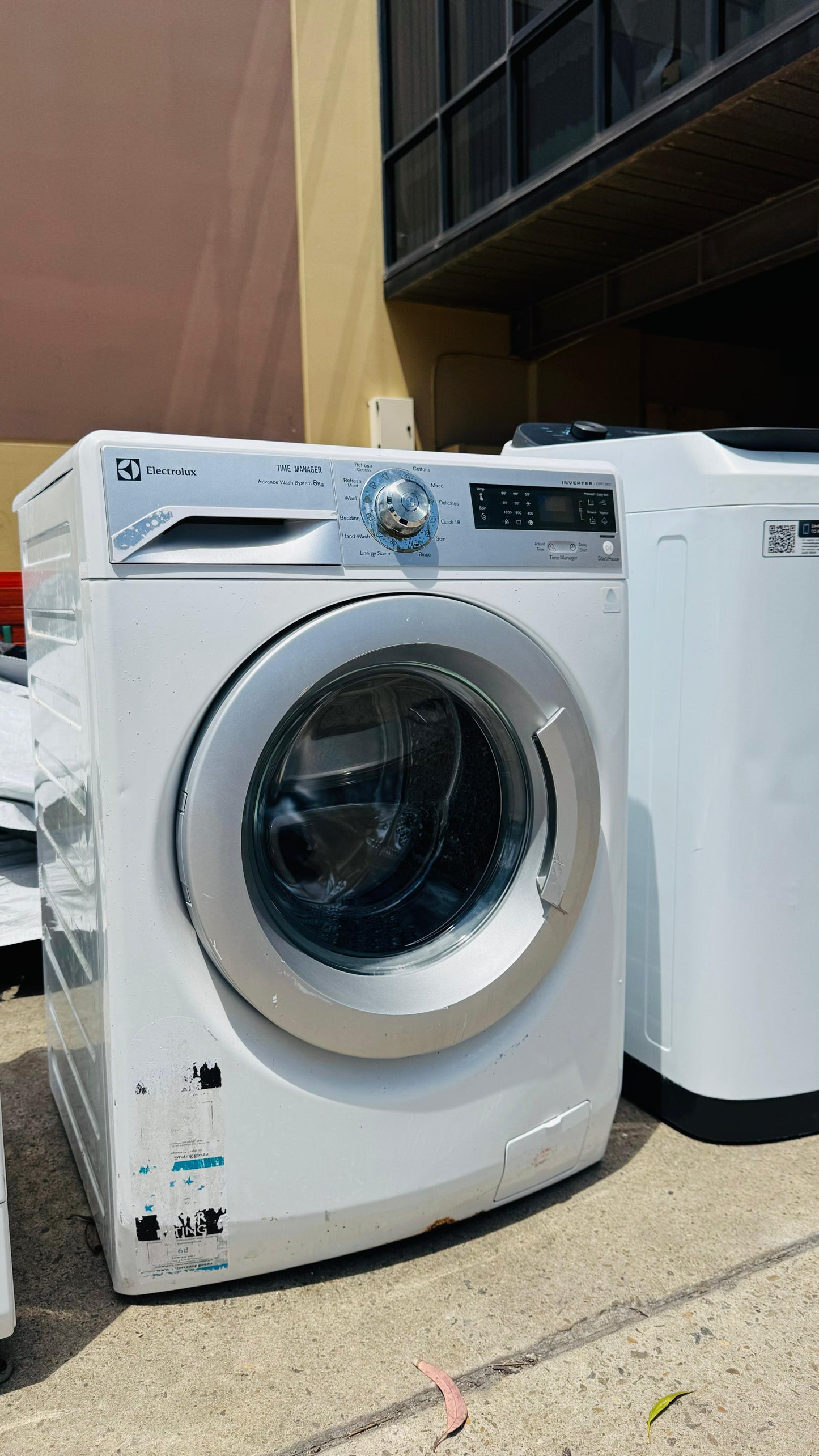 ELECTROLUX 8KGS FRONT LOADER WASHING MACHINE