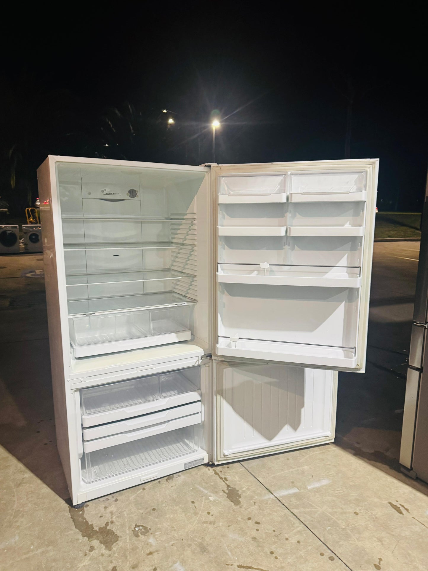 FISHER AND PAYKEL 519 LITRES FRIDGE FREEZER